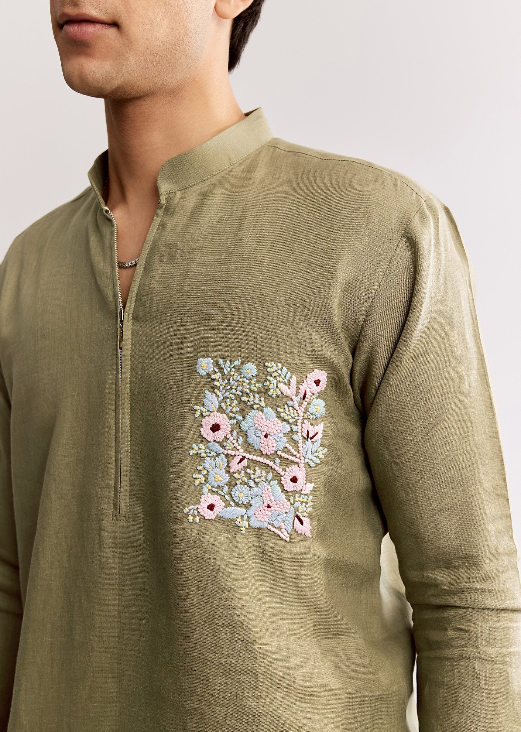 BeigeLinenKurtaSetWithEmbroidery-sg320017_4_cf89af64-289a-4cd3-8710-89050cee8e3d.jpg