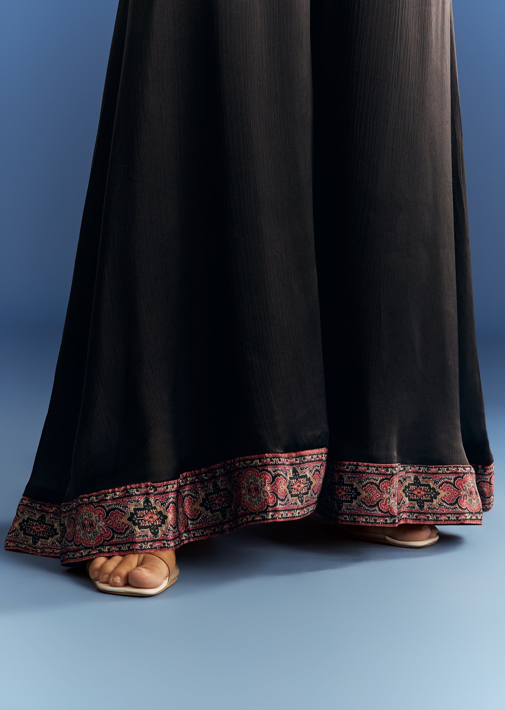 BlackSatinPaisleyPrintKurtaShararaWithCutDanaEmbroidery-sg312435-2_3_2630f2e5-ecc2-4aee-8508-5972e4b50bb7.jpg