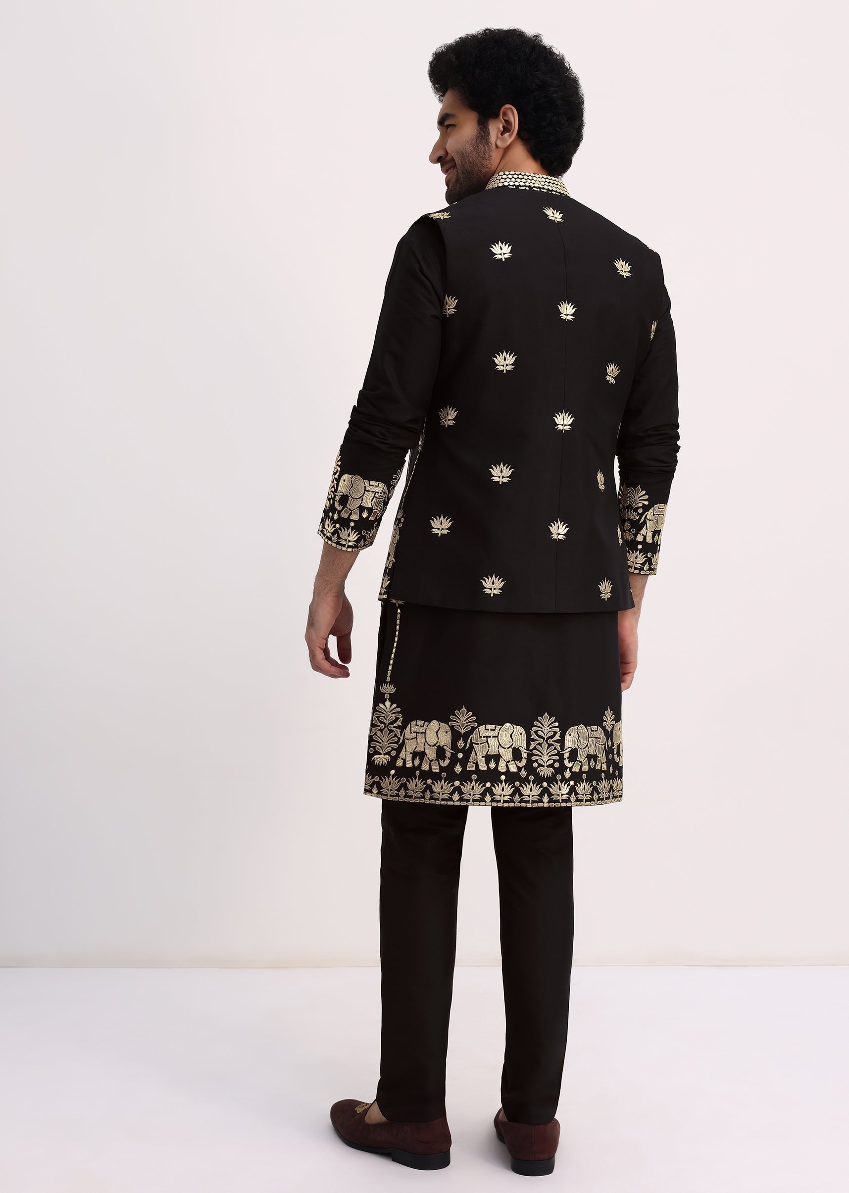 Black_Gold_Foil_Apllique_Work_Kurta_Jacket_Set-SG235586_2_109db87b-0fdc-419c-a94b-33db6e6b0b8f.jpg