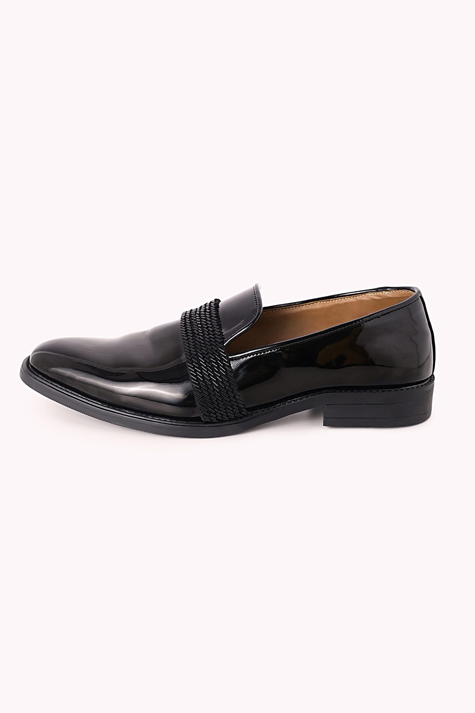 Black_Texturef_Shoes-SG179254_4_db2756cf-965a-4f0f-a987-05261f35d8b8.jpg