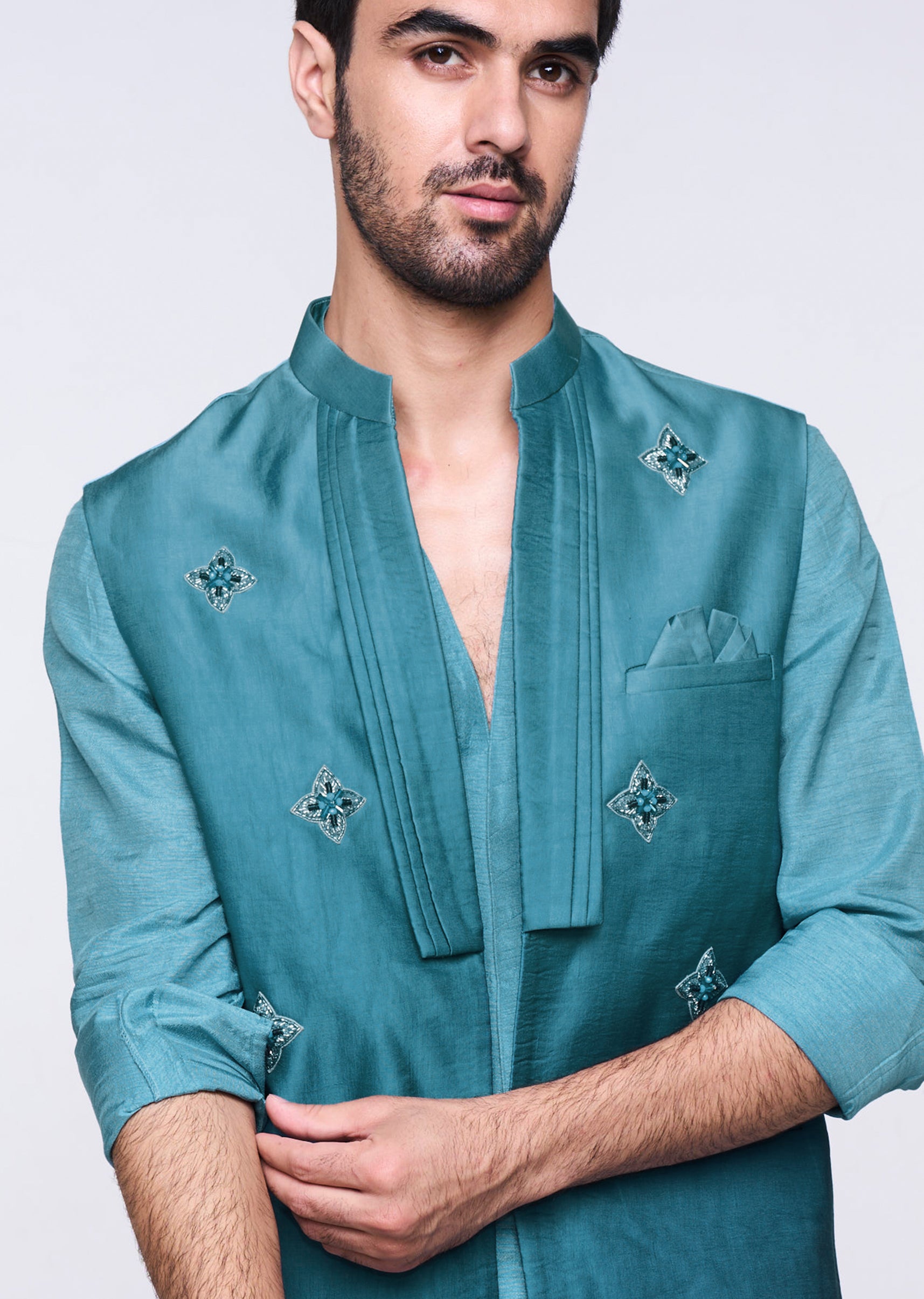 BlueOmbreHandEmbroideredBandiAndKurta-sg242984-1_1.jpg