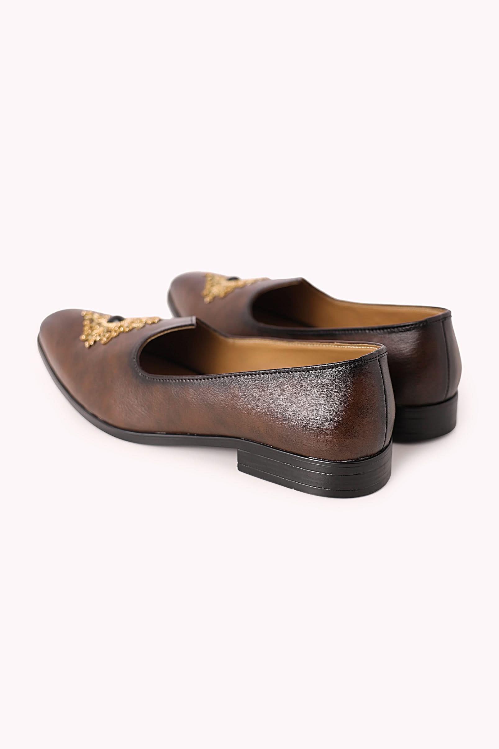 Brown_Embroidered_Mojaris-SG179190_4_6695ff14-cd12-4815-adce-7ea55ee24155.jpg