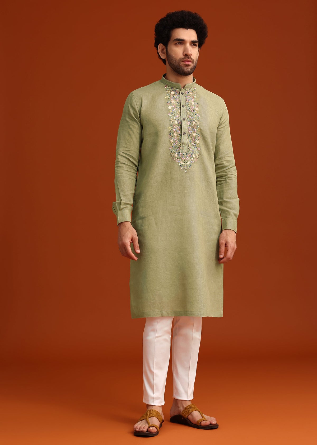 GreenFloralHandworkKurtaSetInLinen-SG273152_10_70a450b3-6a8d-4d12-ac77-d632a6e67295.jpg
