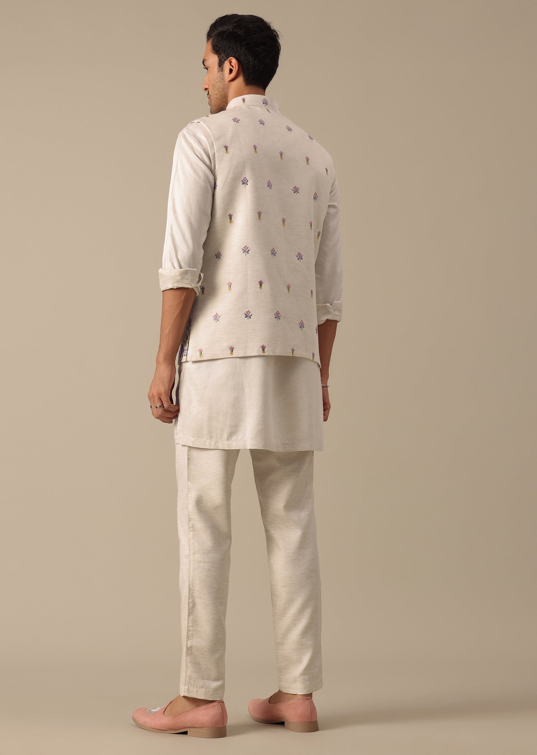 OffWhiteFloralEmbroideredJacketKurtaSet-SG186548_5_f50ca12a-5893-45d2-ab32-fd3b5167763e.jpg