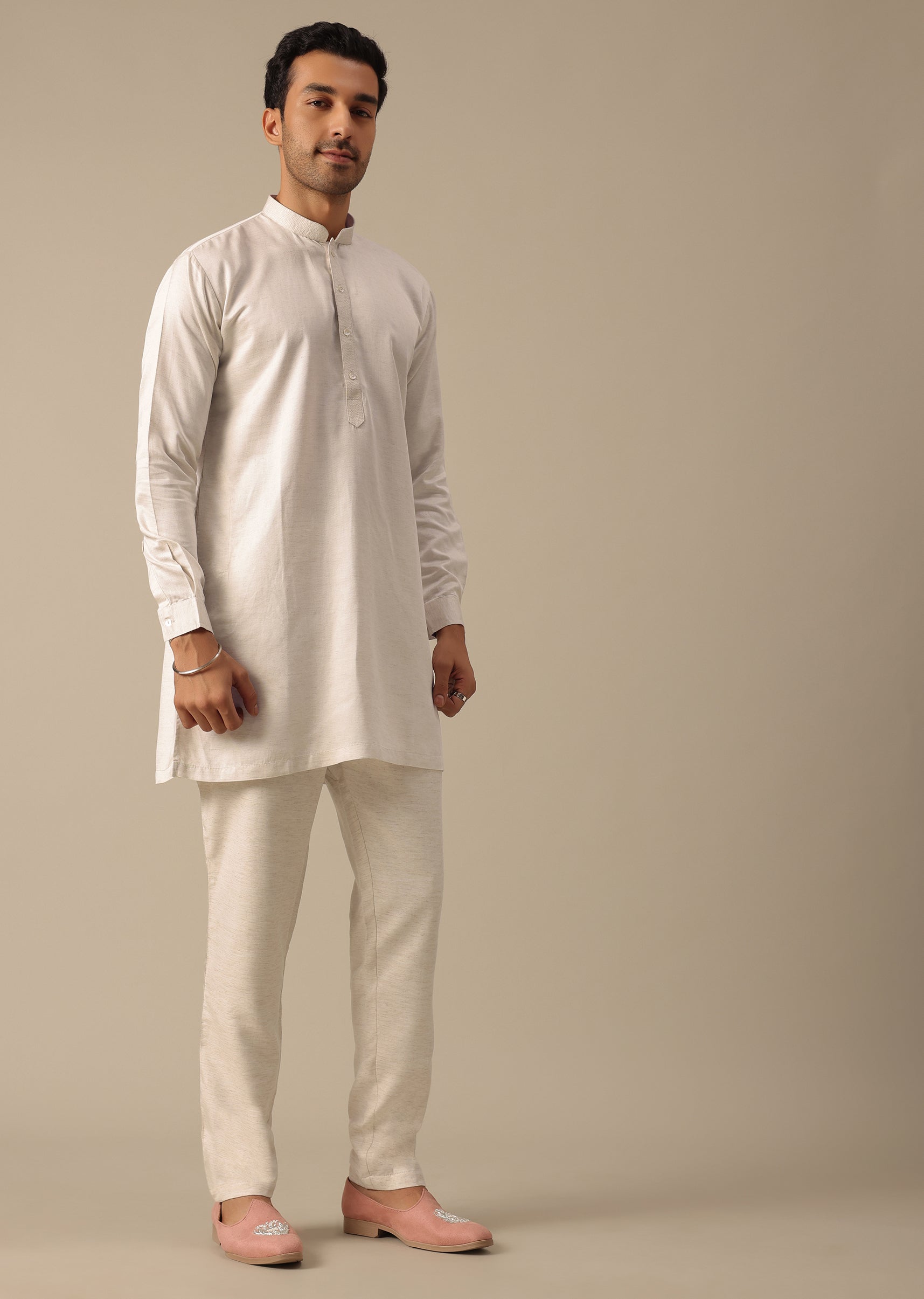 OffWhiteFloralEmbroideredJacketKurtaSet-SG186548_6_015b2719-9b03-44e3-b0d5-bd3decf4e80b.jpg