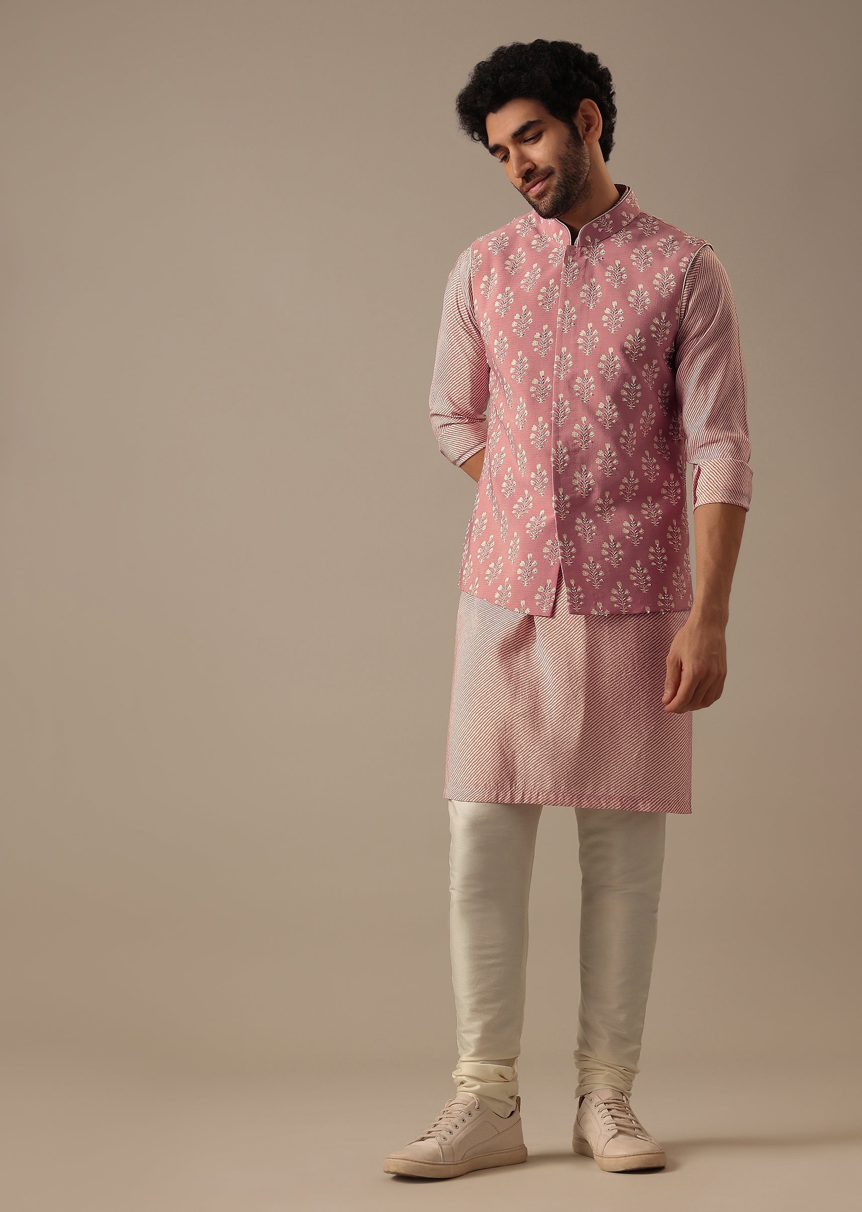Pink_Floral_Bundi_Striped_Kurta_Set-SG176260-2_b8119a00-e1af-42c7-9f1a-9f1cb0926b0b.jpg