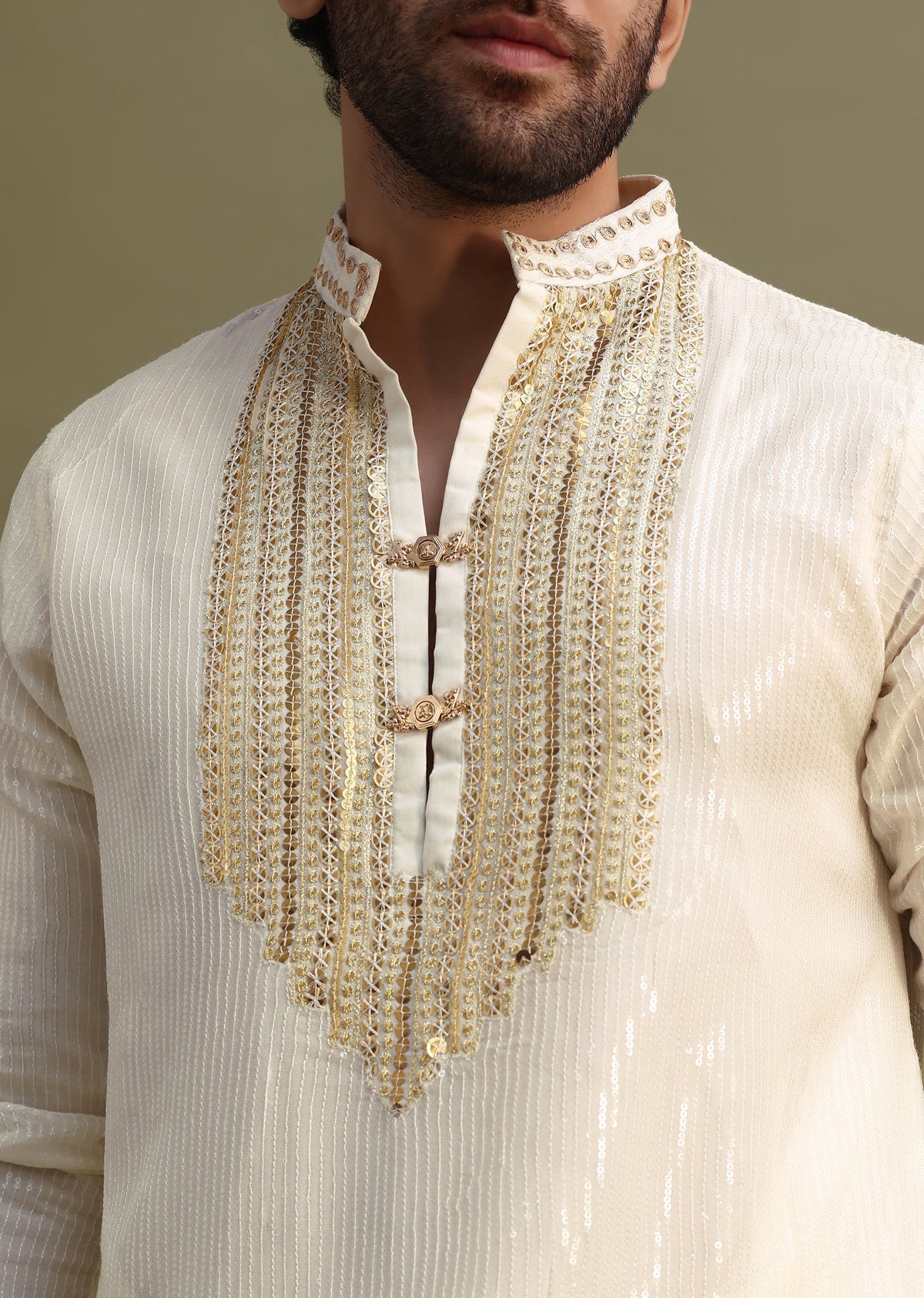 White_Gold_Sequin_Kurta_With_Loose_Fitted_Pants-SG233668_3_1f5fc0b2-1835-493e-835c-f335798cd905.jpg