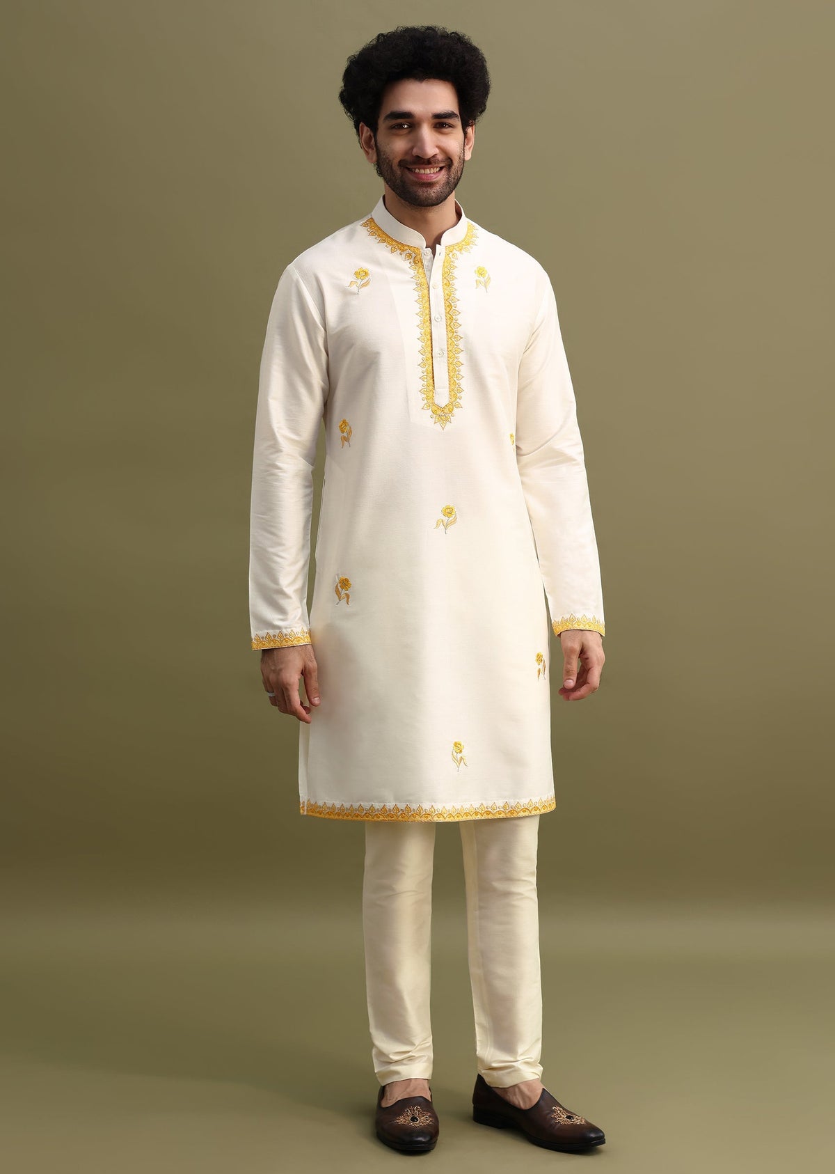 Yellow_Shaded_Kurta_Set_With_Floral_Motif_Jacket-SG235642_8_6392fd52-a0b5-4938-9c3c-ec7d5c45f9e3.jpg