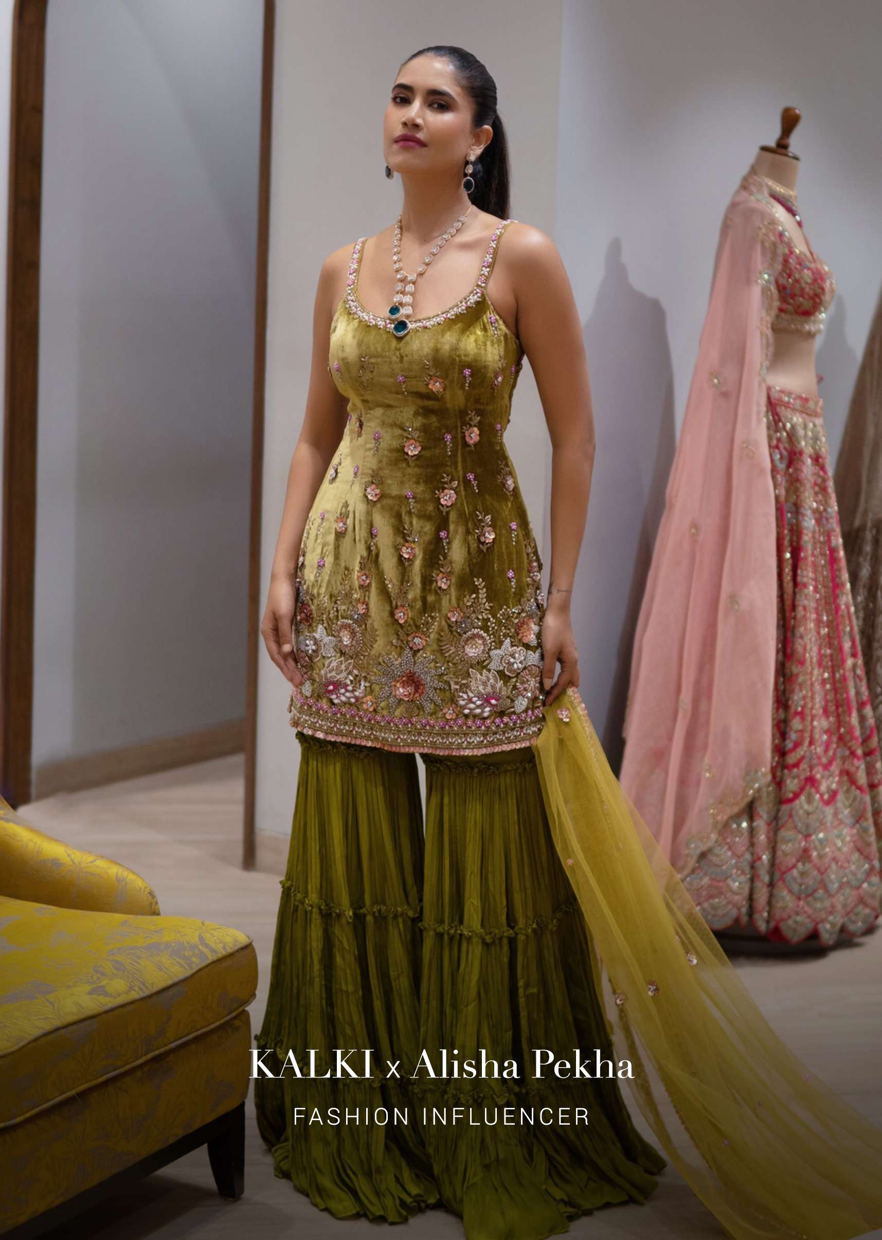 alisha_pekha-m001ra601y-sg81212_cf3f5aa8-5223-4dfc-b304-2225fe0c3403.jpg