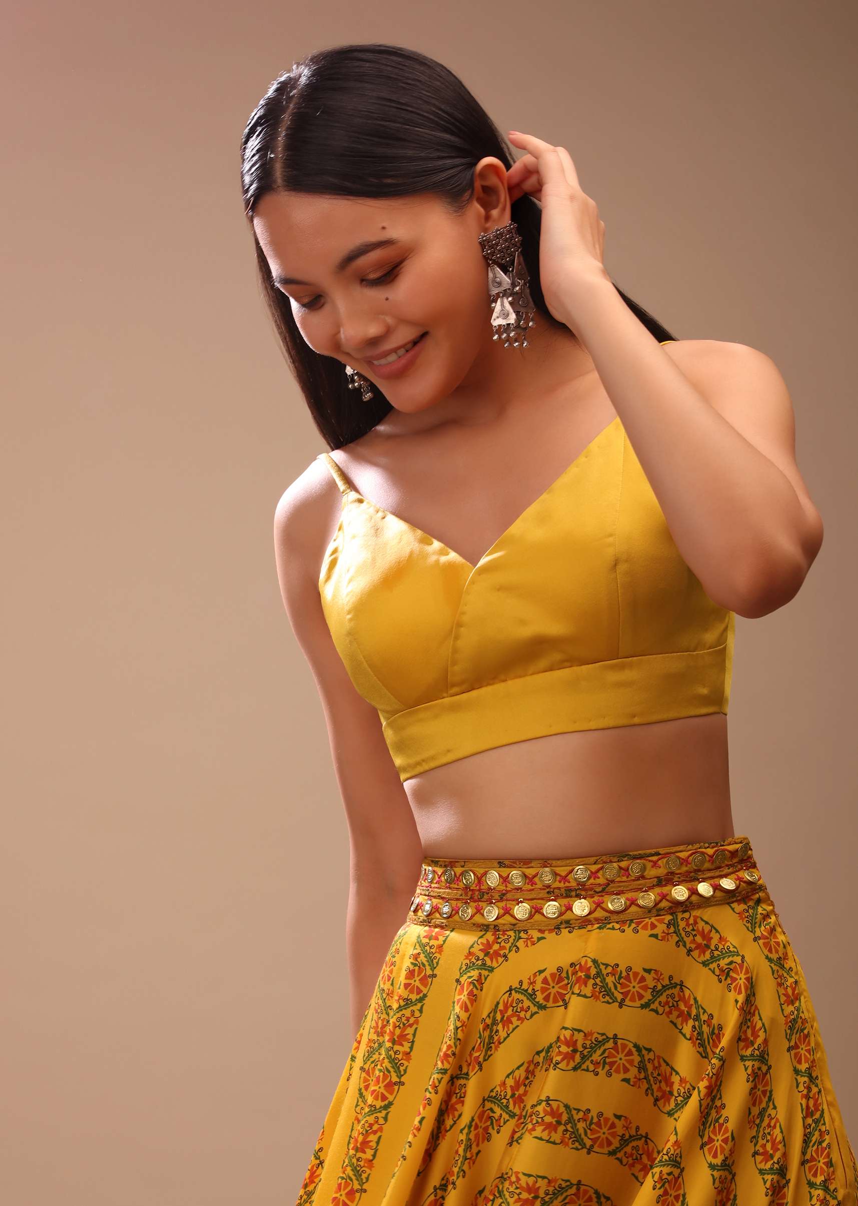 amber_yellow_blouse-m001blra02y-sg92689_1_bd8e0762-e367-4e90-8956-b775e3280be4.jpg