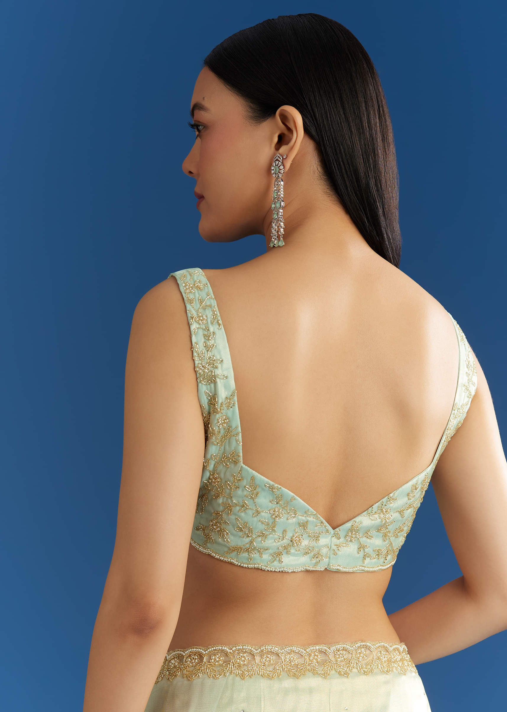 aqua-blue-organza-tissue-embellishd-saree-with-scallop-border-sg284716-8_0e53910c-47e4-40f0-82a6-16fd89ad2dba.jpg