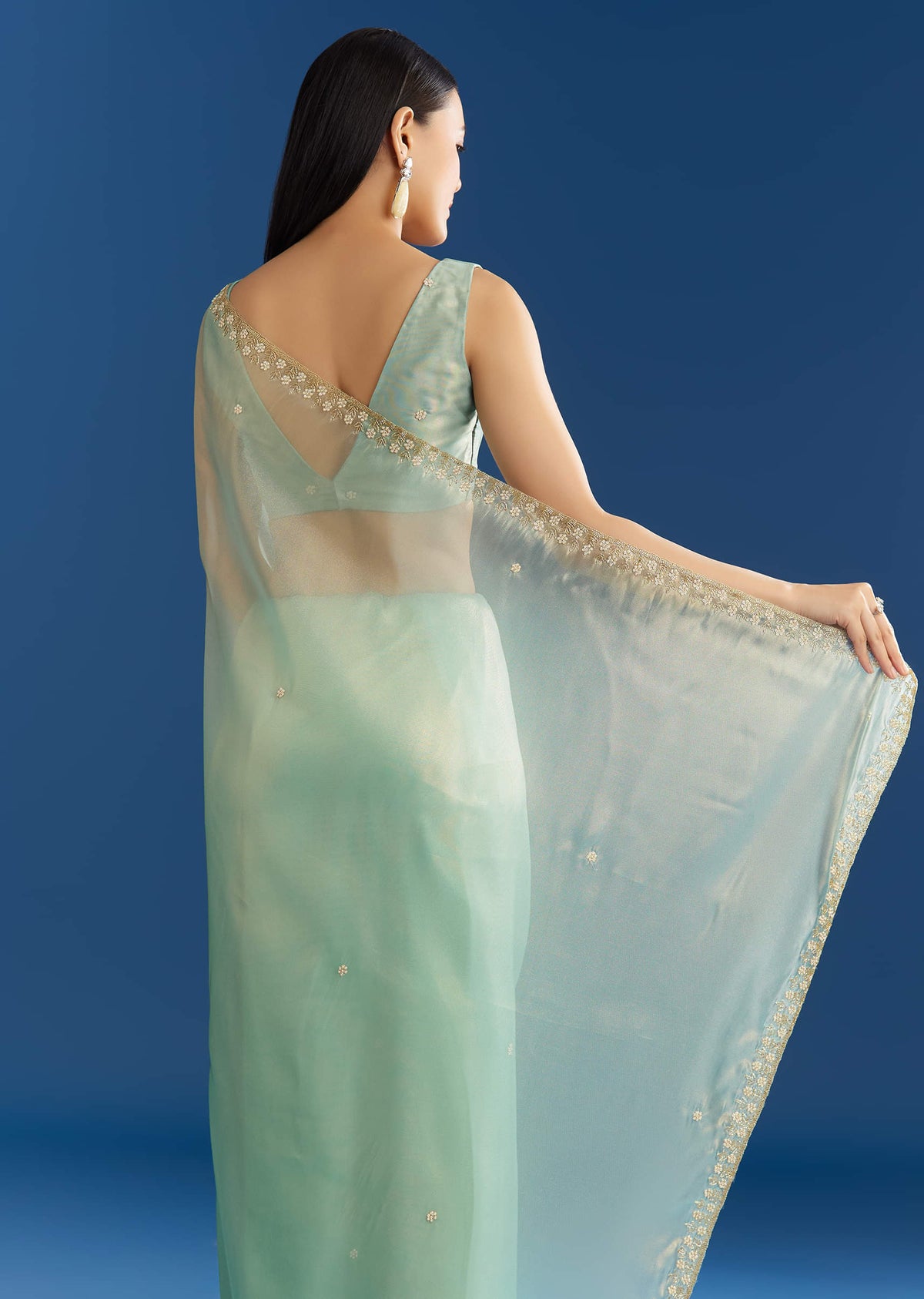 aqua-blue-organza-tissue-saree-with-cutdana-and-beads-scallop-border-sg284746-6_a4ecaf82-d5b0-4666-863b-082d646c0160.jpg
