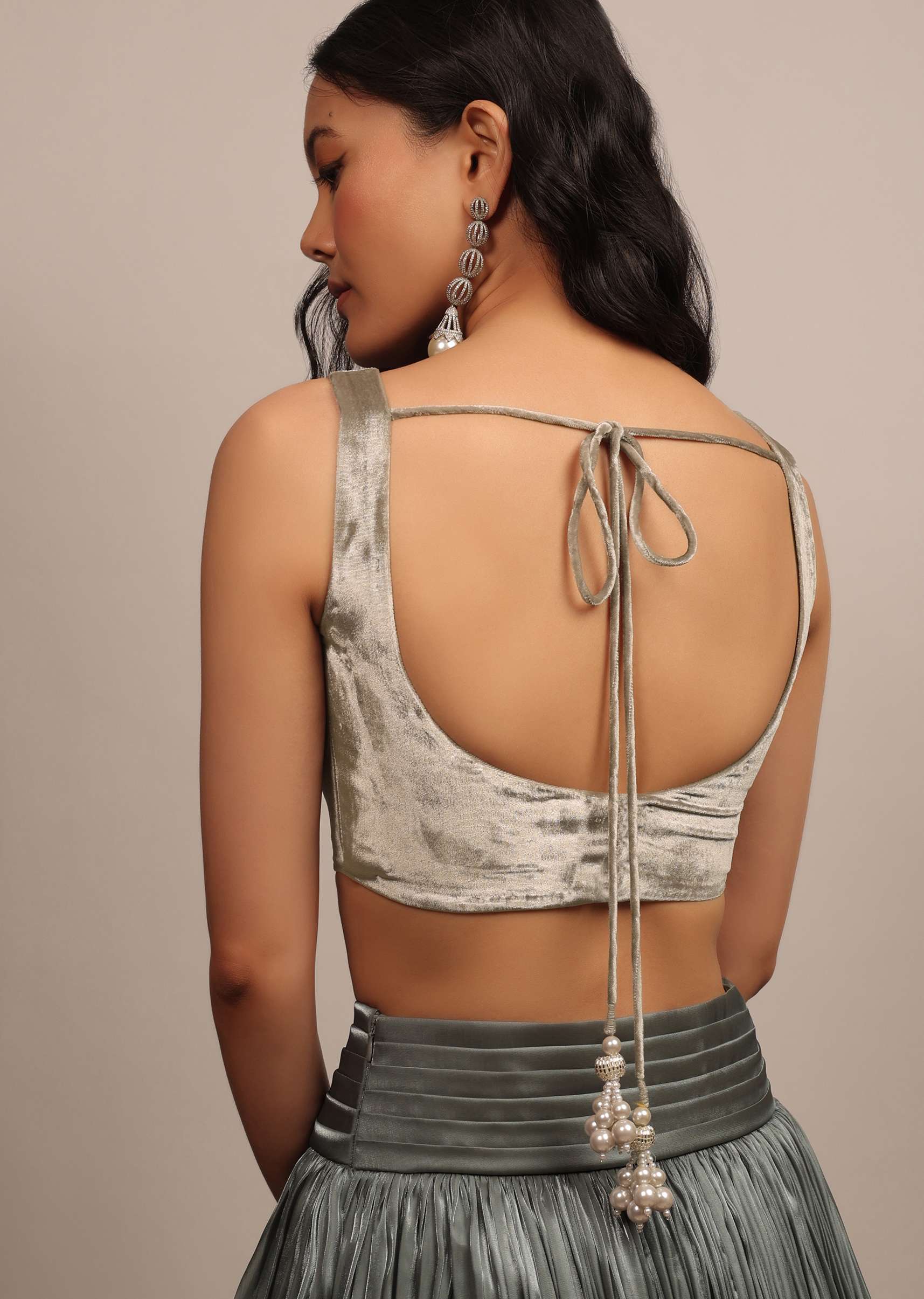ash_grey_sleeveless_blouse_with_scoop_neckline_in_velvet-sg147512_5_3a2d9ede-09f8-4c59-9d91-a1d22fd7ff69.jpg