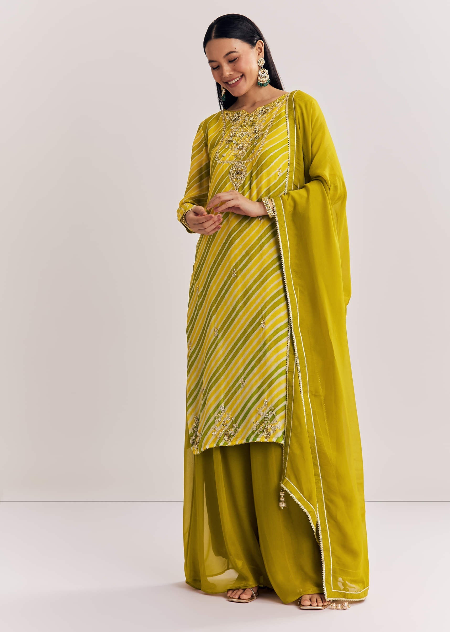 baby-pink-georgette-kurta-palazzo-suit-with-moti-work-and-gotta-lace-sg318645-4_11e7e091-029e-4199-bd56-9c52ea57e337.jpg