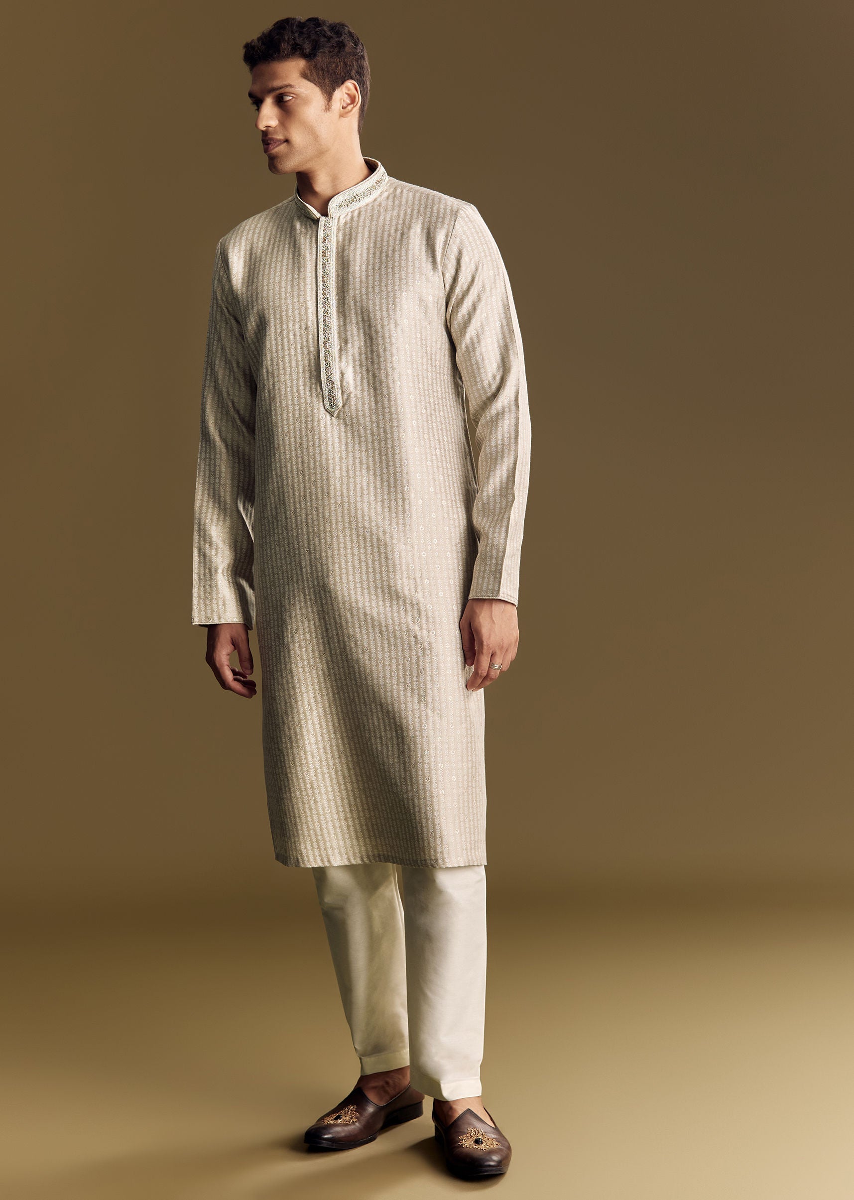 beige-banarasi-jacquard-kurta-set-with-intricate-cutwork-sg310305-2_cfeeee2e-6d33-4d58-a220-fcbce5181aeb.jpg