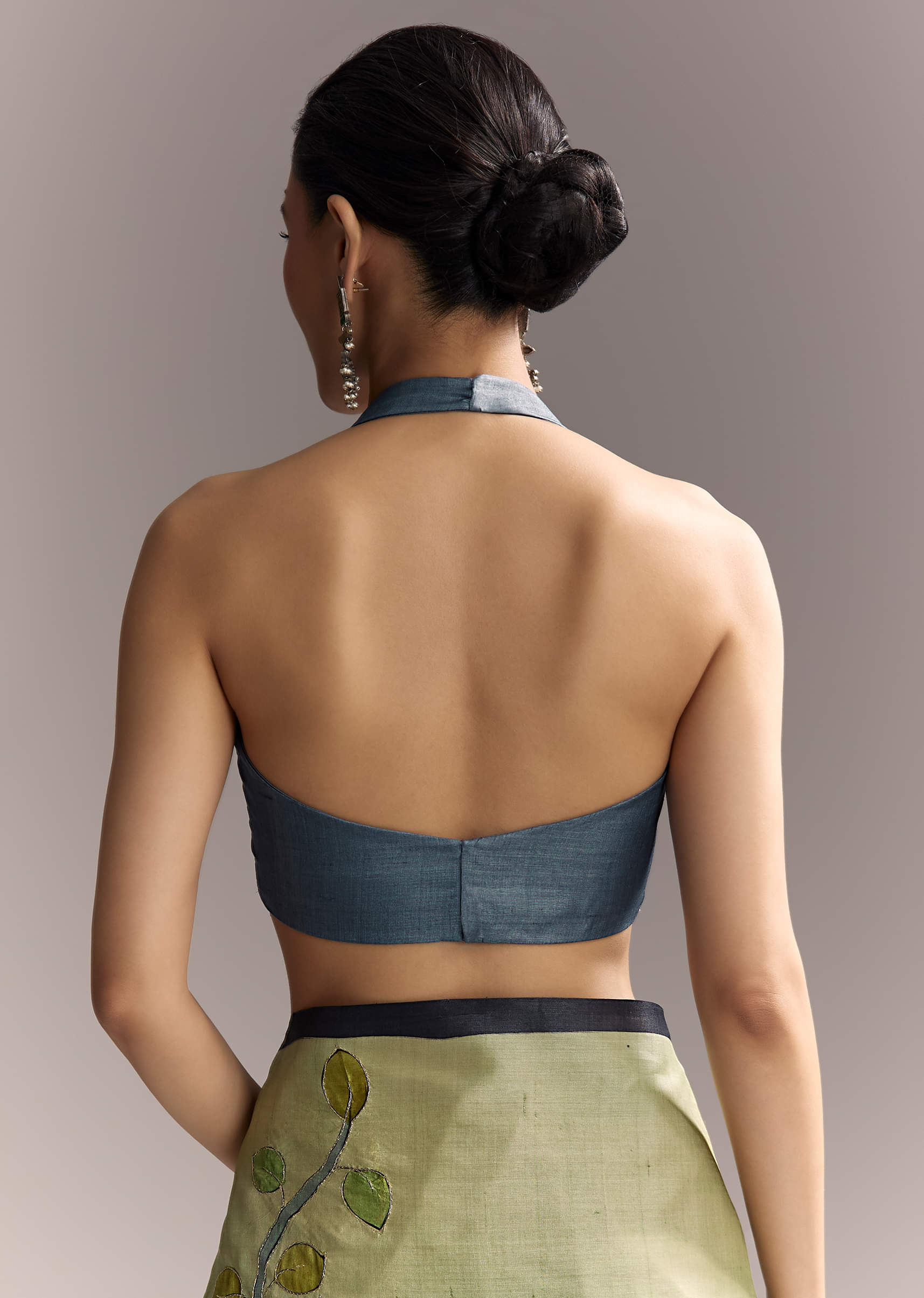 beige-cotton-saree-with-hand-painted-blue-motifs-and-brown-border-sg317779-8.jpg