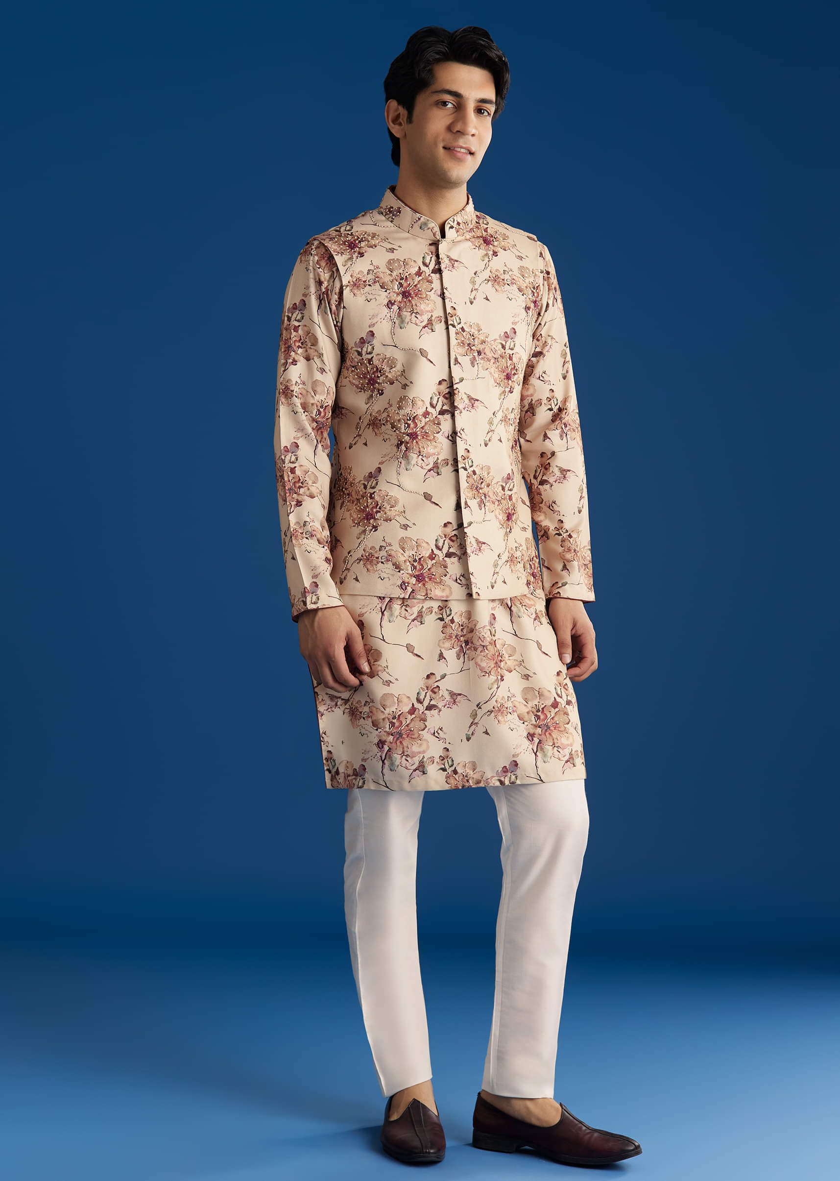 beige-silk-pashmina-threadwork-kurta-jacket-set-with-sequins-sg323520-4_9e4c1d79-8833-4f67-b675-b2dcce06ae98.jpg