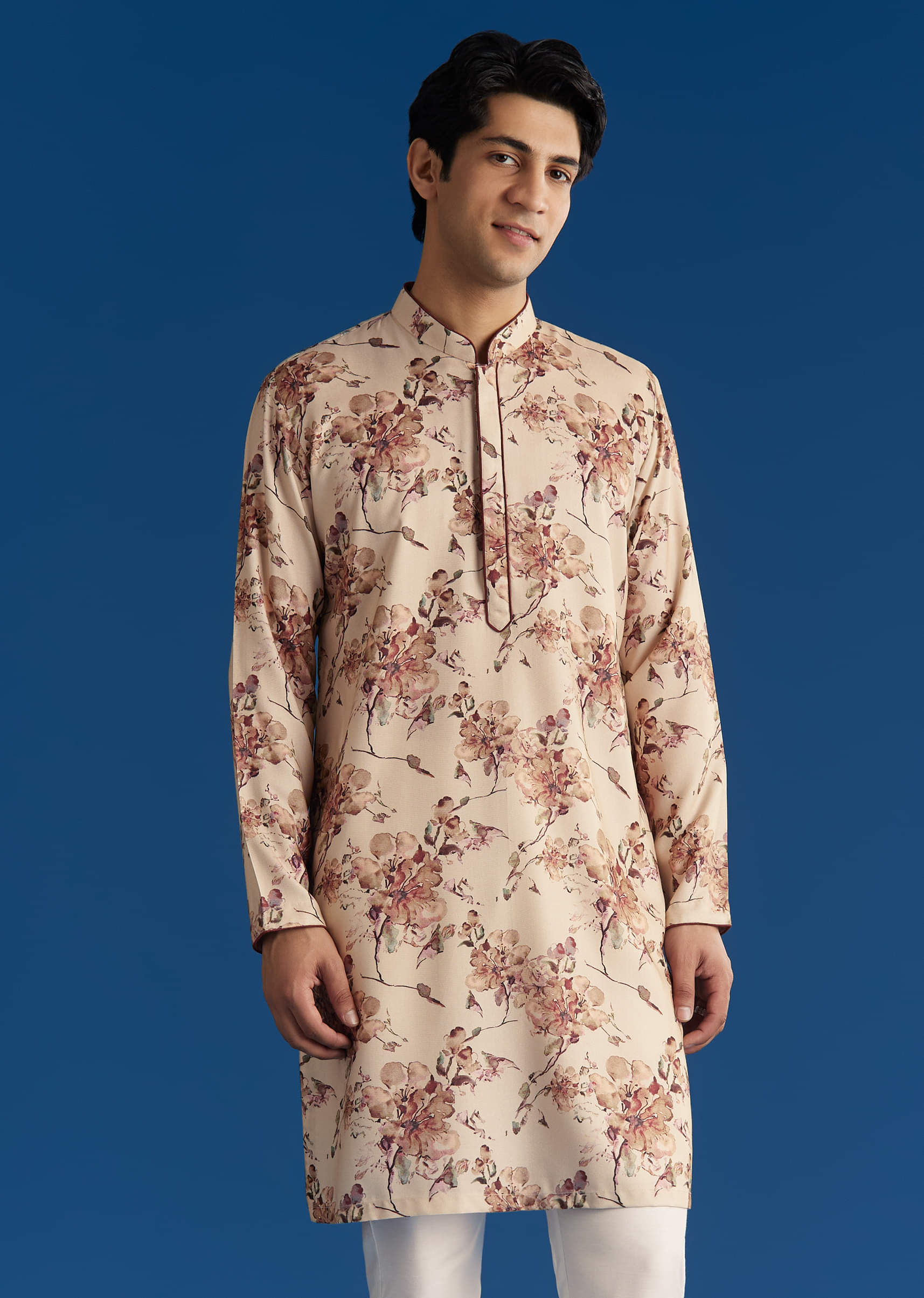 beige-silk-pashmina-threadwork-kurta-jacket-set-with-sequins-sg323520-6_3569b0f3-1a5e-4295-aebc-2ca046944998.jpg