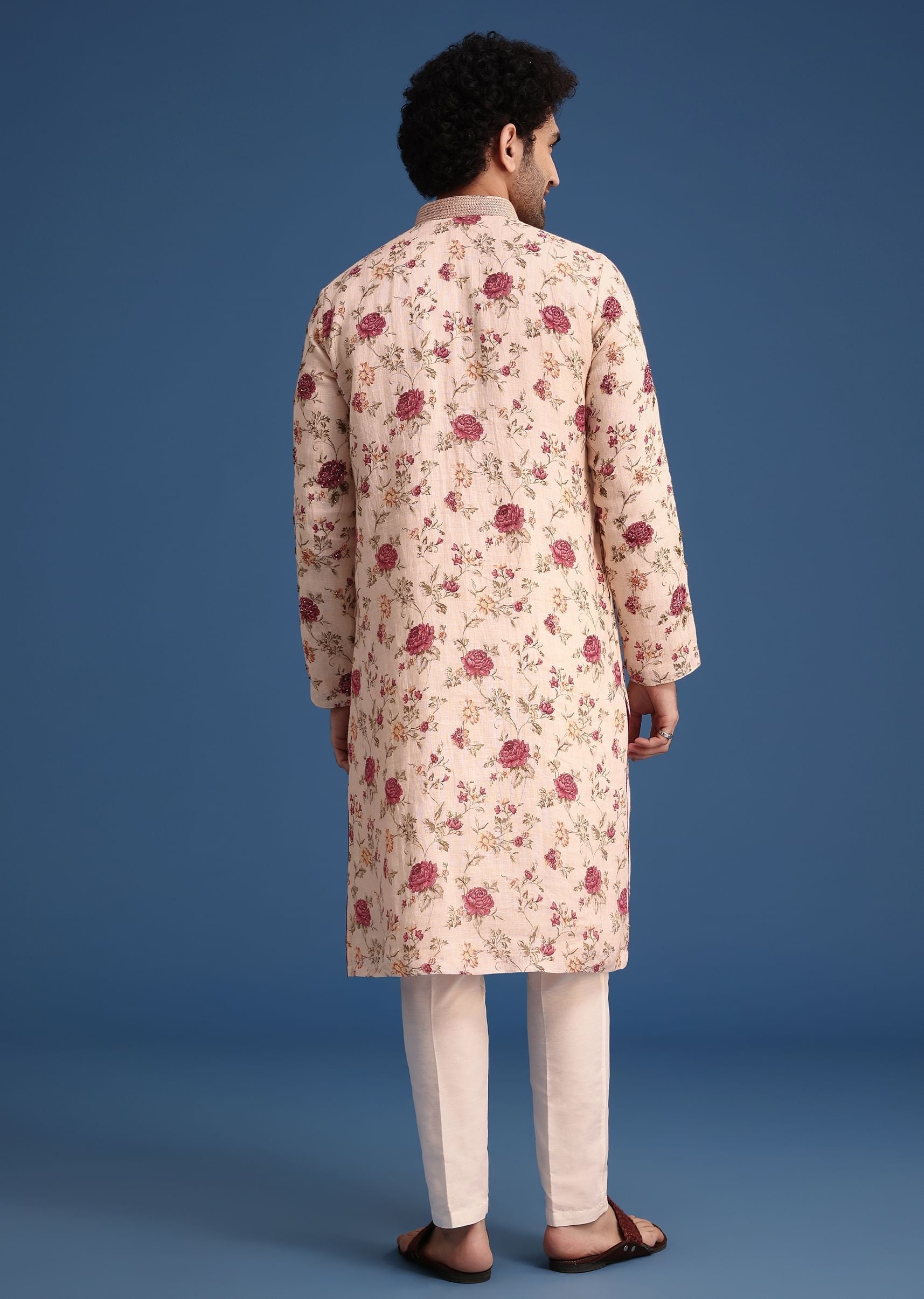 beige-silk-printed-kurta-set-with-floral-motifs-sg302349-5_472e3a6b-f3a7-418f-ae30-ea9c5fbba86b.jpg