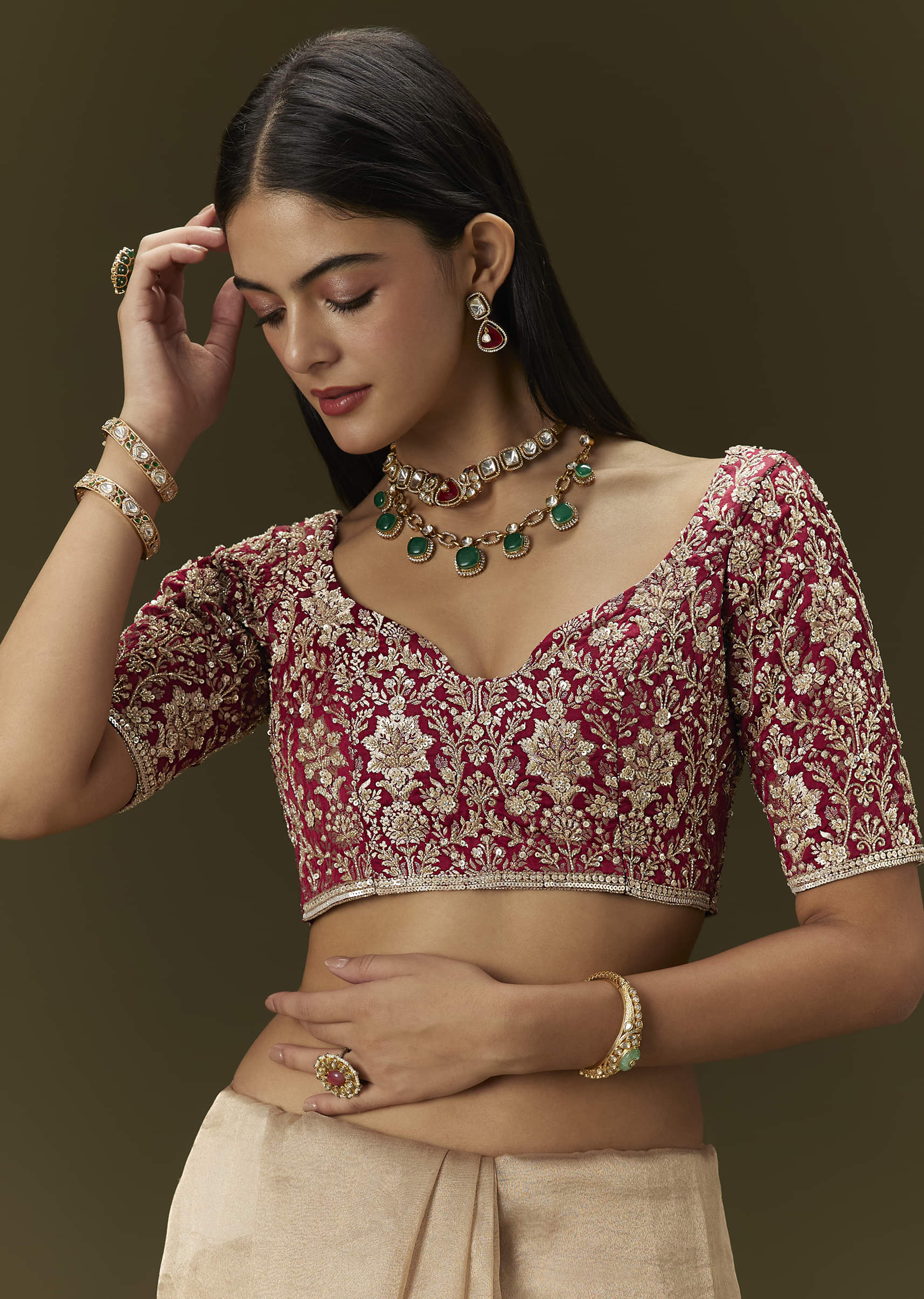 beige-tissue-saree-with-embroidered-brocade-blouse-sg300072-7_b8ff537e-5658-4d84-9903-1deda0a934c3.jpg