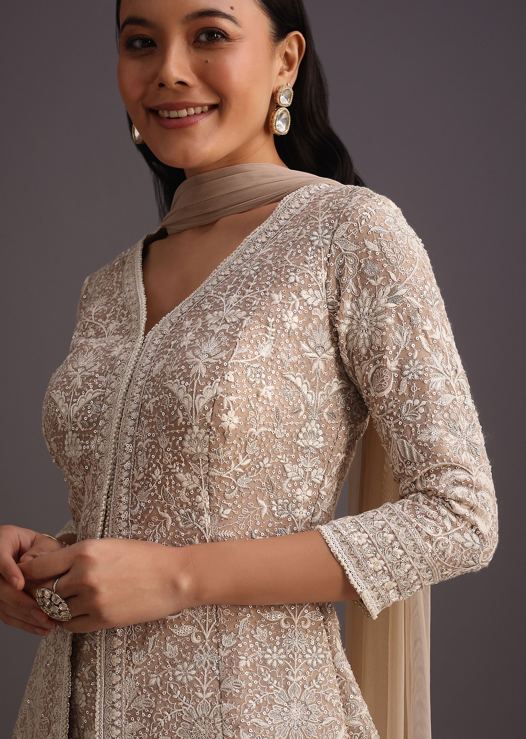 beige_lucknowi_kurti_palazzo_with_net_dupatta-sg270807_8_2b8ca661-4df4-4b34-8300-5b0c6ec6befc.jpg