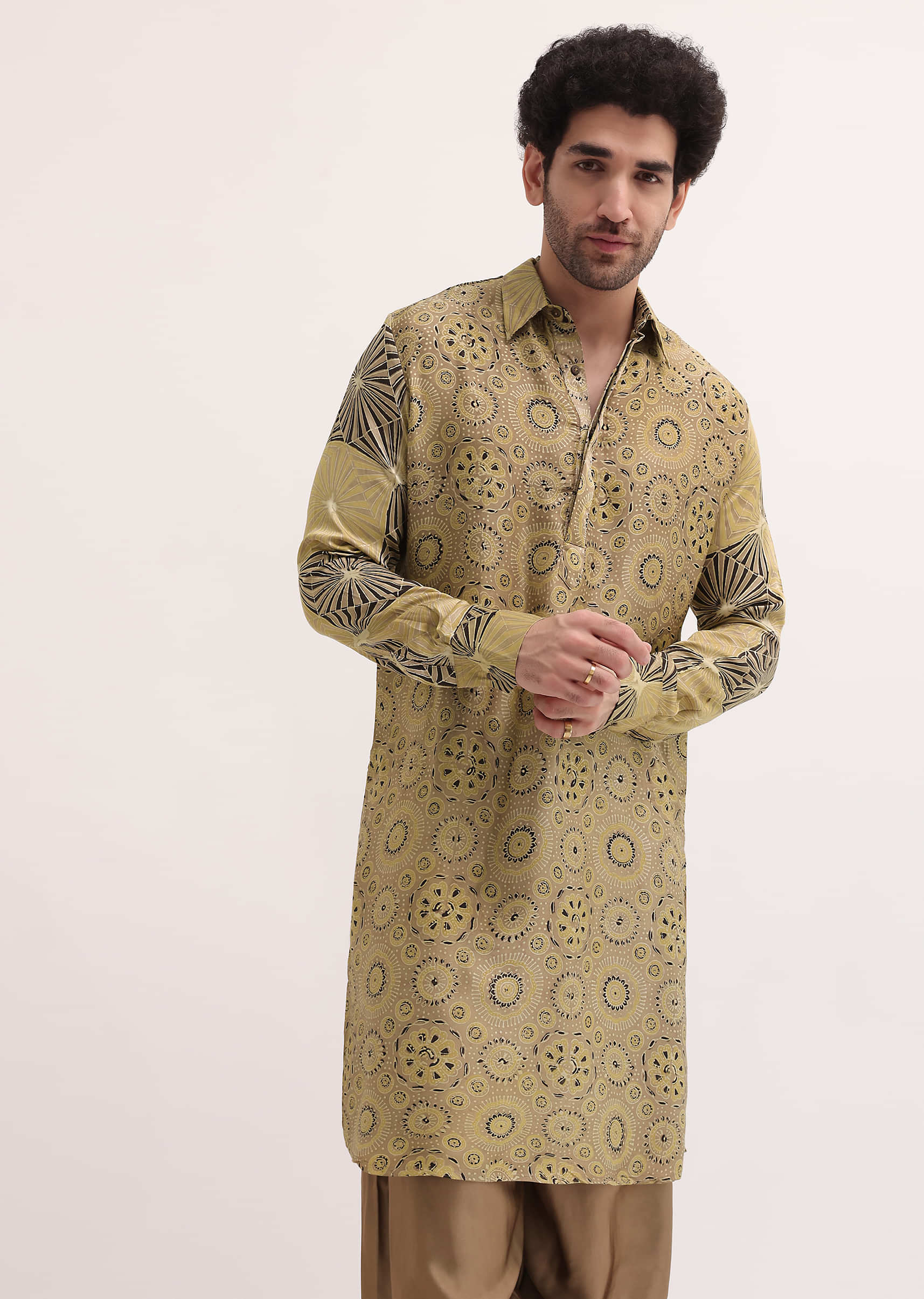 beige_printed_kurta_patiala_set_for_men-sg227804_4_b21b2e00-f572-4ec2-ac8e-0522ef61c683.jpg