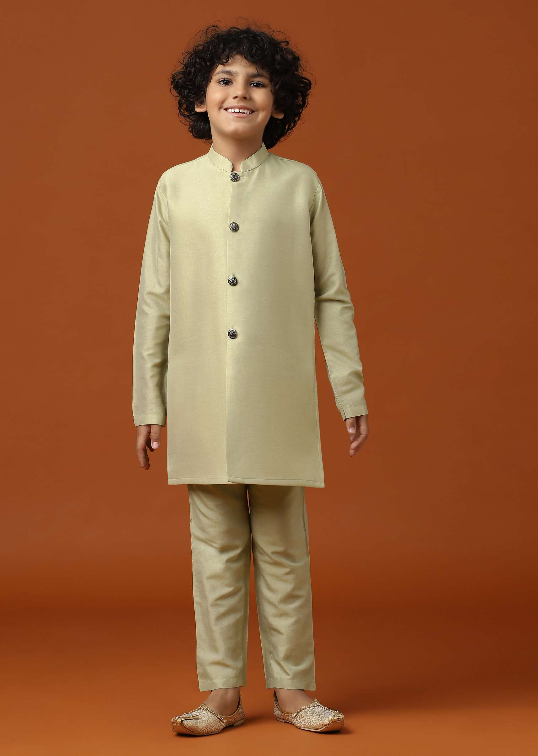 beige_white_patola_printed_jacket_and_kurta_set-sg154780_8_aee1367c-6d73-48d9-8d80-0b079c21d01e.jpg