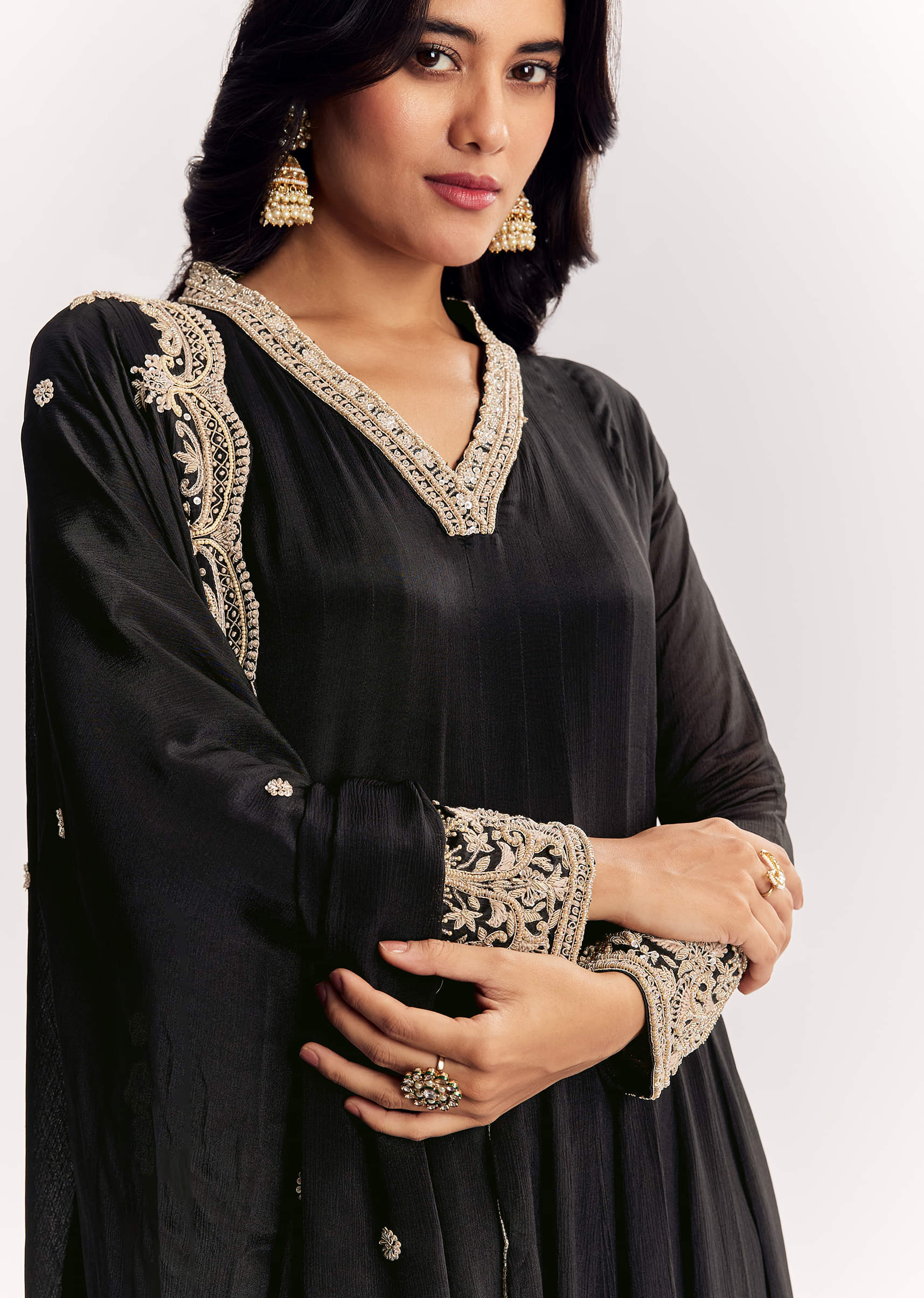 black-chinon-anarkali-suit-with-zardosi-work-and-embroidered-dupatta-sg326422-3_62fcbae8-687f-4610-884a-85da48f3c8ad.jpg