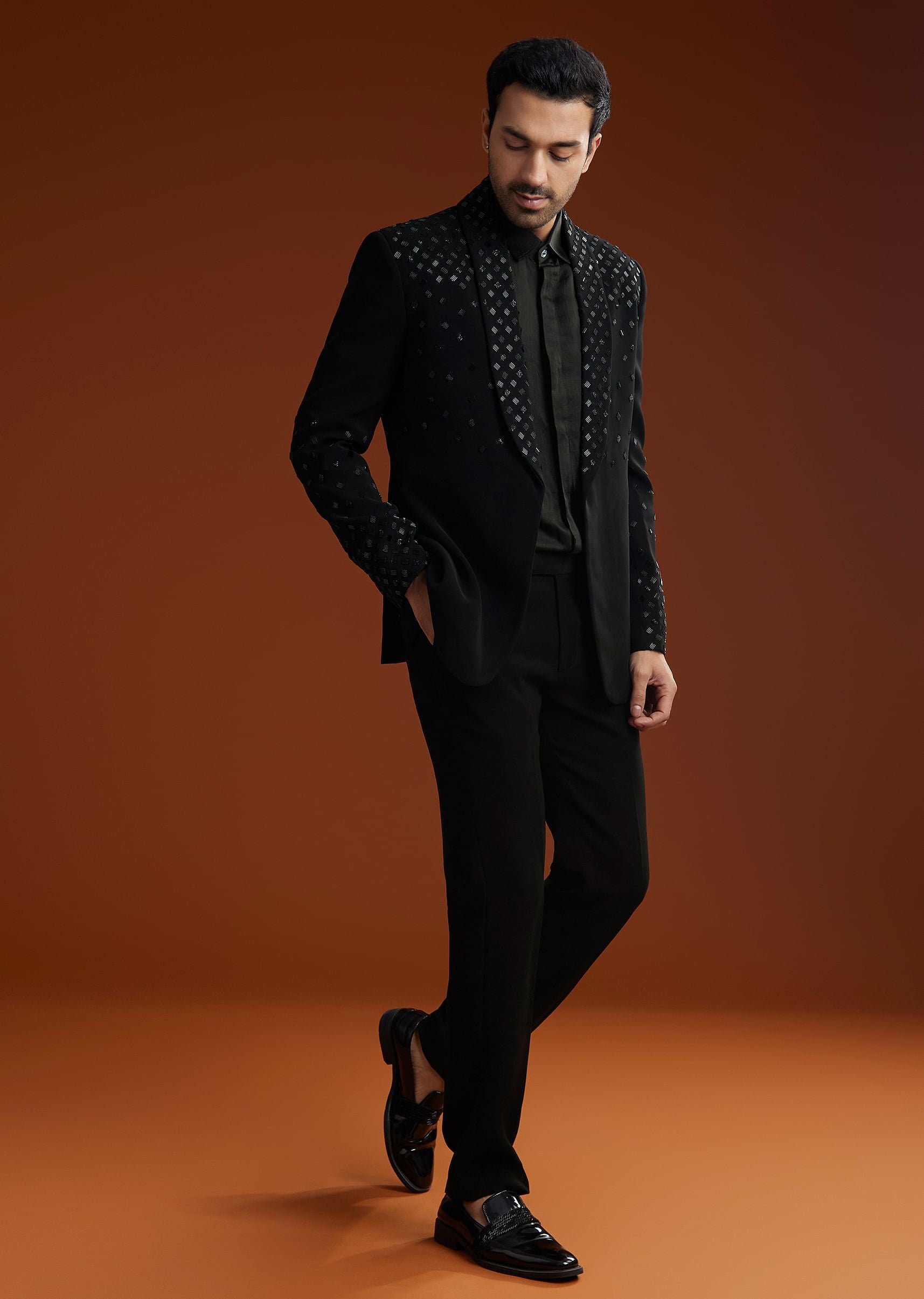 black-cotton-satin-suit-set-with-hand-embroidery-sg297369-4_94bbf096-9632-4e1e-a6fd-95c8be07a127.jpg