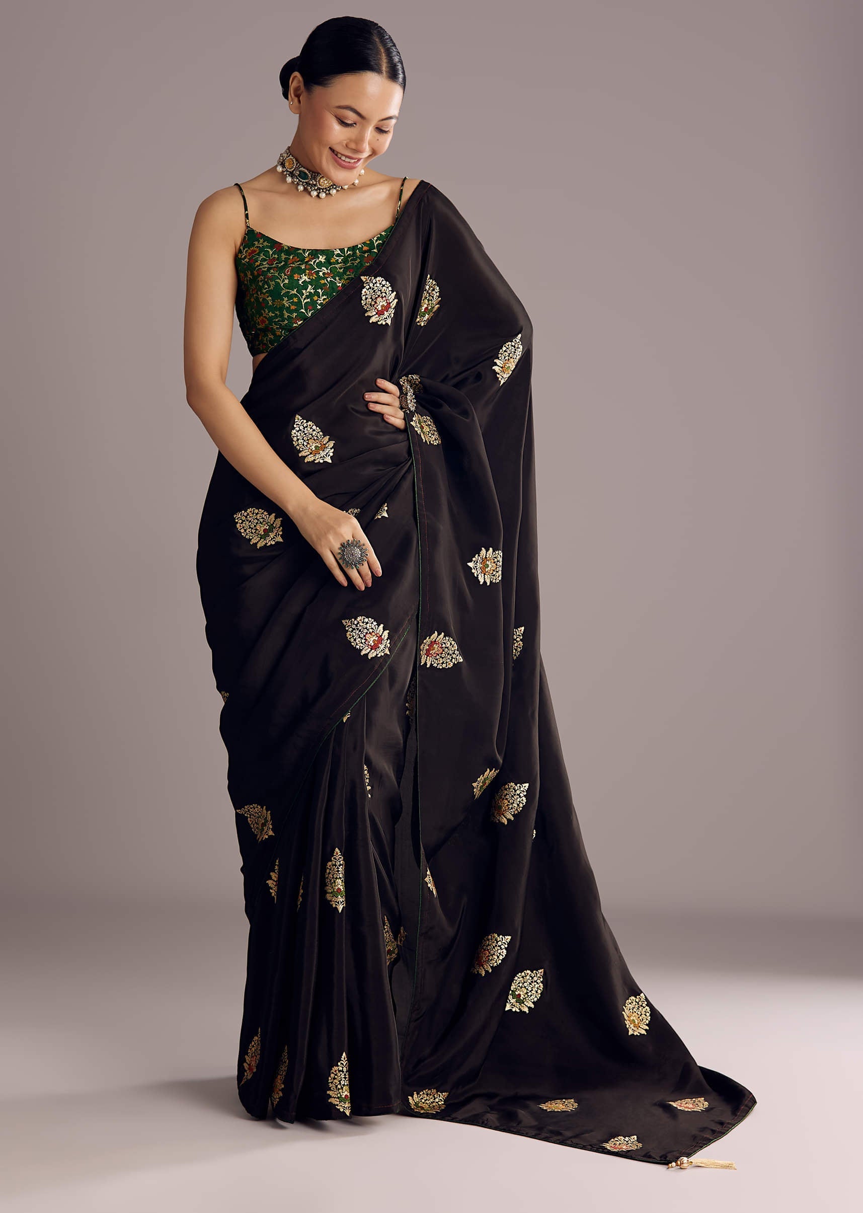 black-dola-silk-saree-with-woven-buttis-sg311873-3_c1f911b4-c1f6-4242-af1a-7c5e1114f33f.jpg