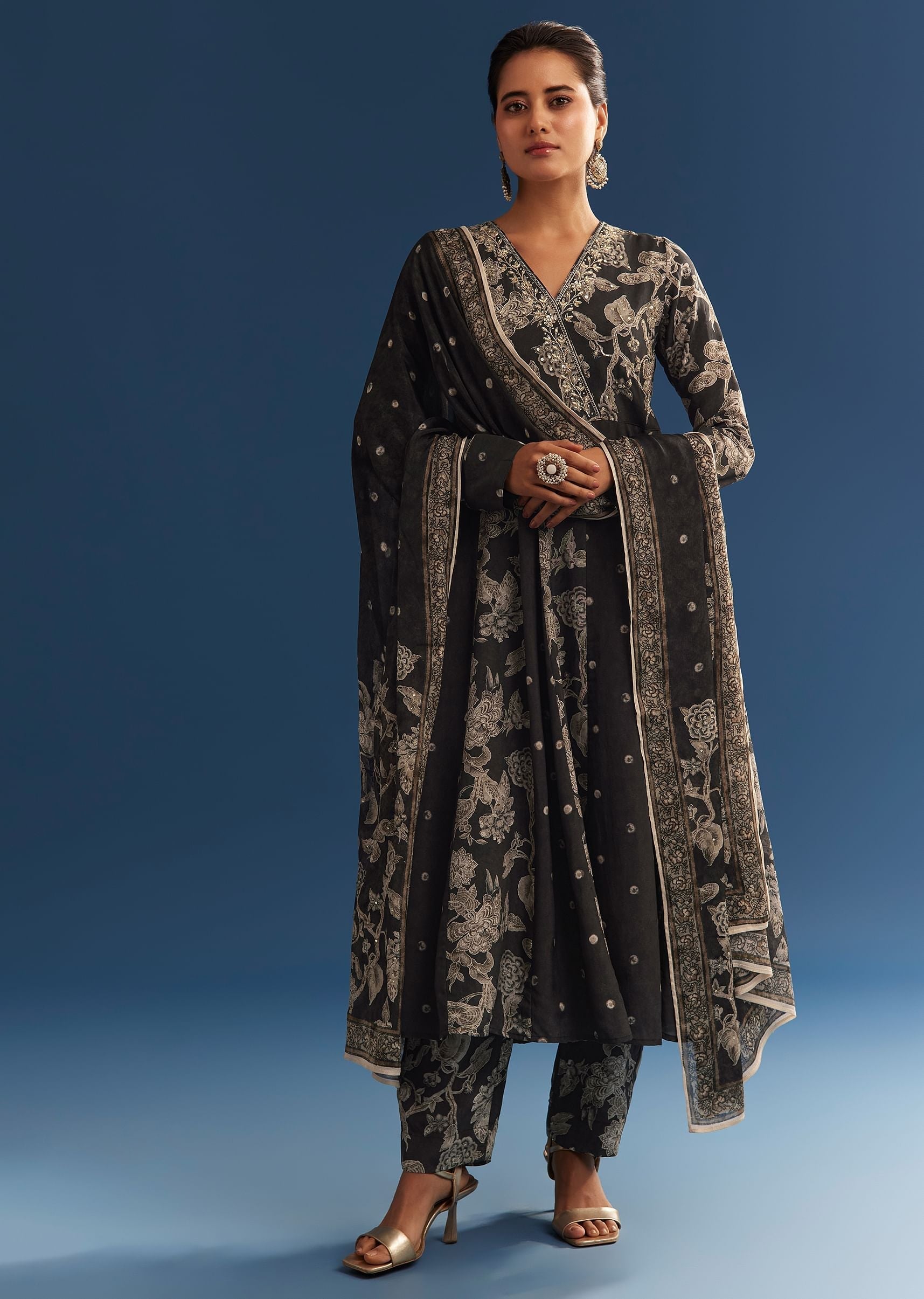 black-floral-printed-crepe-anarkali-set-with-embroidered-neckline-sg305429-1_1061aa69-0f9d-4540-b832-9f5d4874d644.jpg