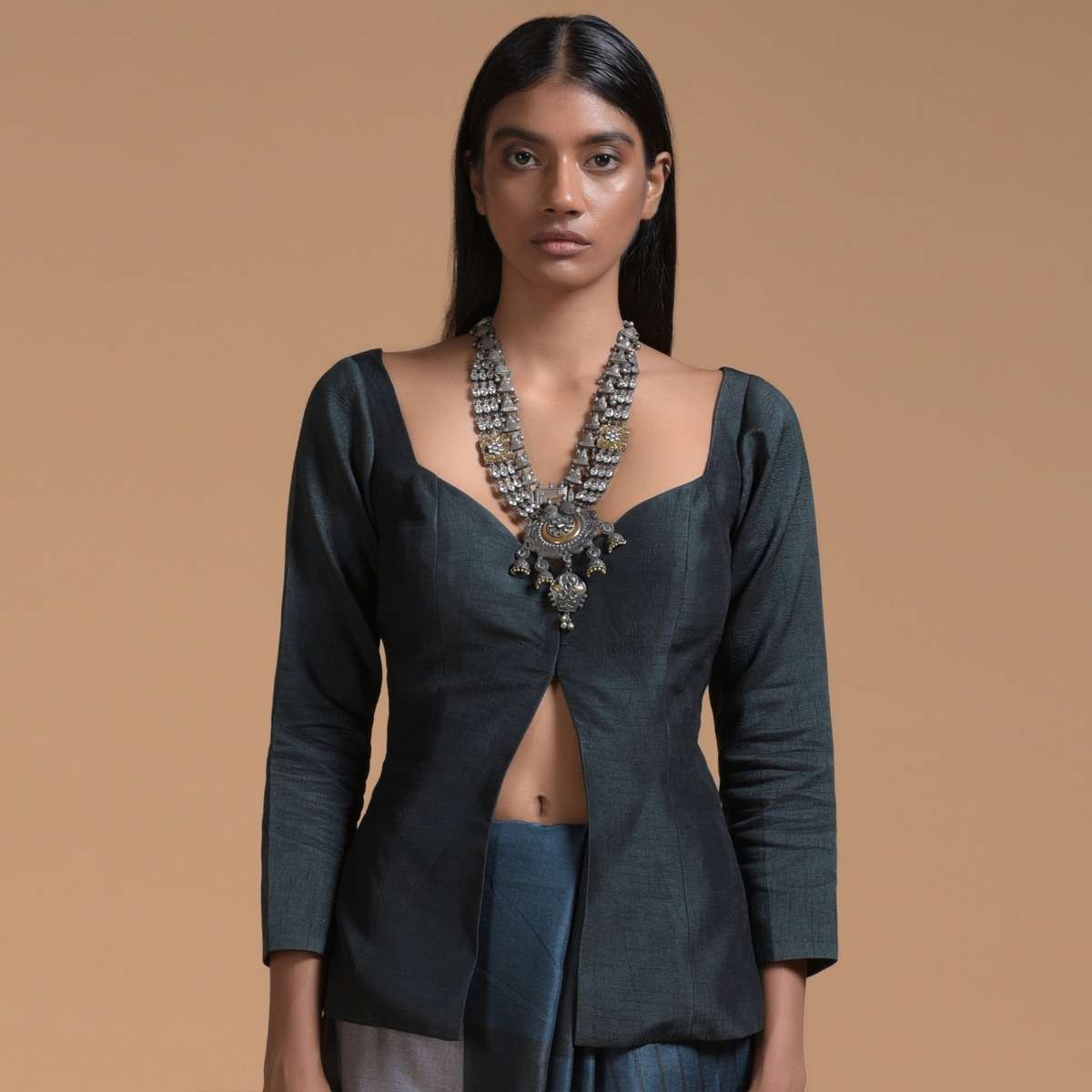 black-jacket-blouse-in-raw-silk-with-sweetheart-neckline-and-34th-sleeves-online-kalki-fashion-m001blat312y-sg48306_3_ac4004e1-26af-4ded-8a2d-51108262829c.jpg