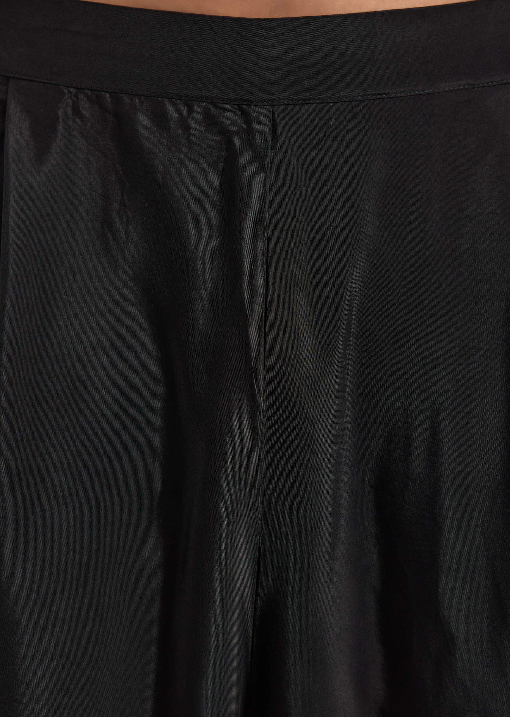 black-modal-kurta-set-for-men-with-hand-dyed-leheriya-print-sg349621-6.jpg