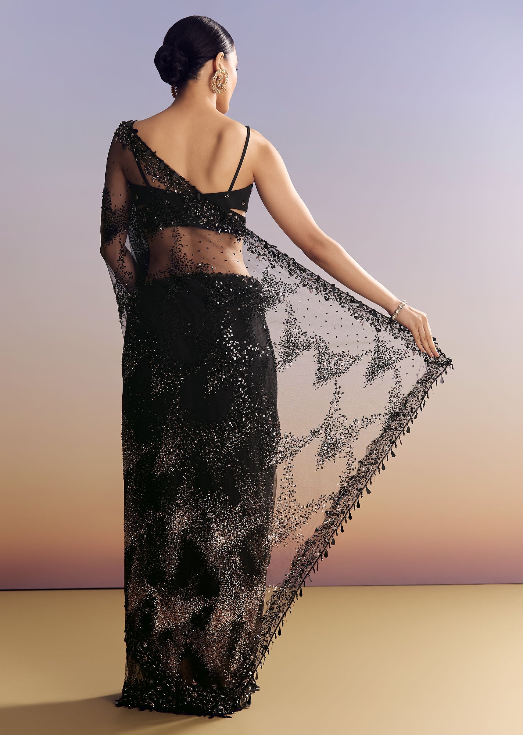black-net-saree-with-golden-sequins-and-cutdana-embroidery-sg319863-6_b4305cbe-ab4f-46e8-a4d1-dbd546b0fa58.jpg