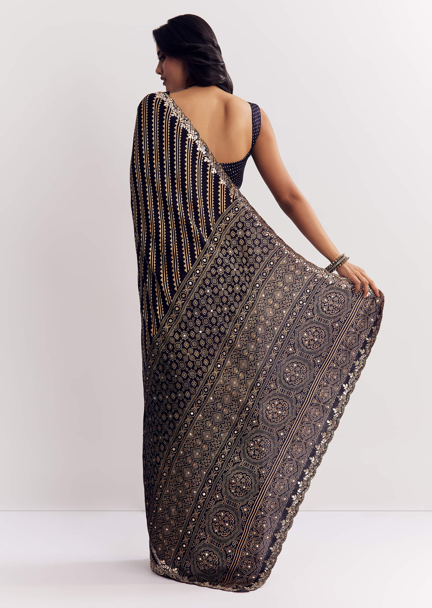 black-satin-saree-with-lehariya-print-and-mirror-sequins-zari-embroidery-sg316230-4_b413f5be-abfa-4622-9d58-53e73de314bc.jpg