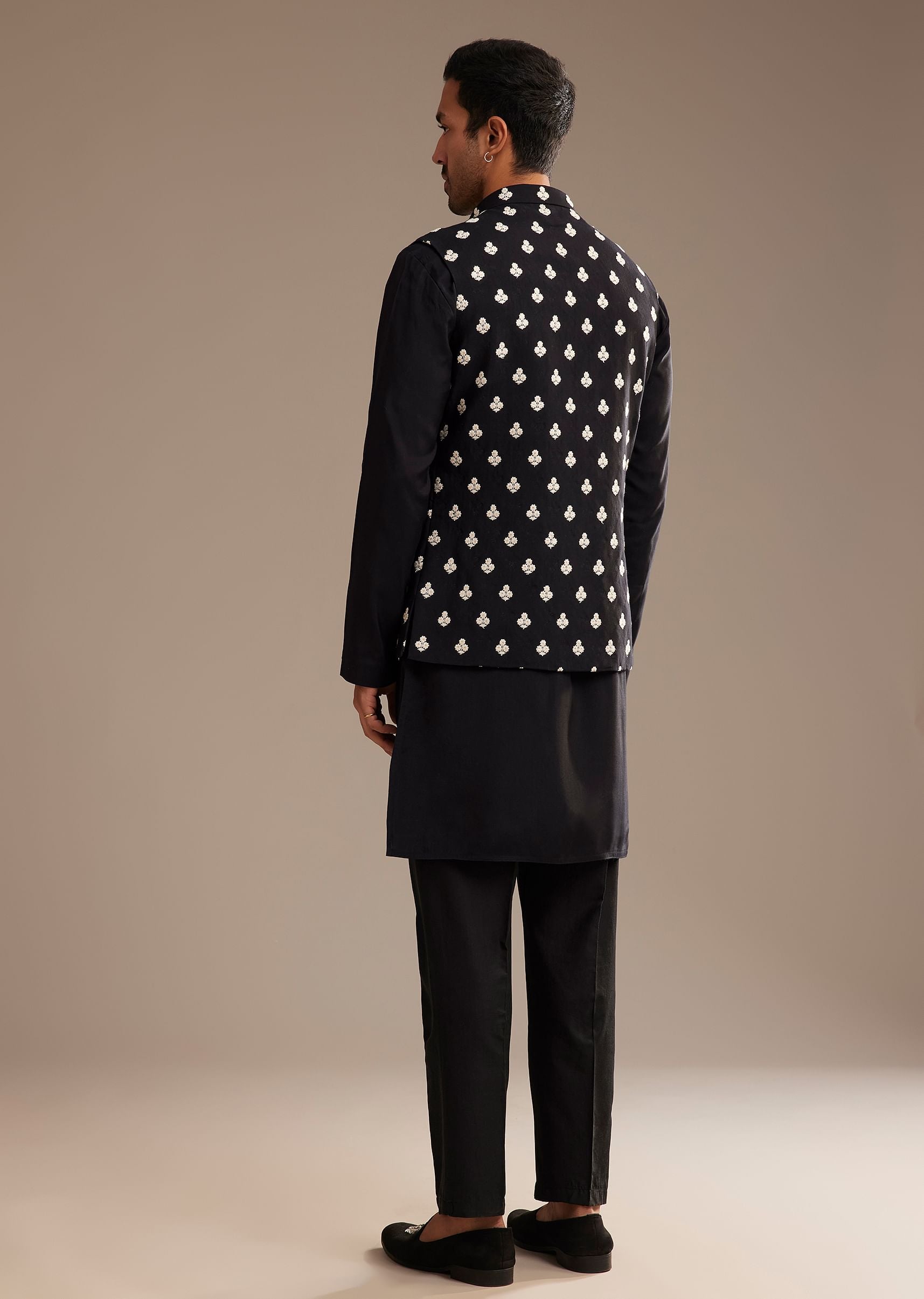 black-silk-kurta-jacket-set-with-embroidered-jacket-sg303630-5_06649d80-9d1e-46d7-8d41-c1fba0259f70.jpg