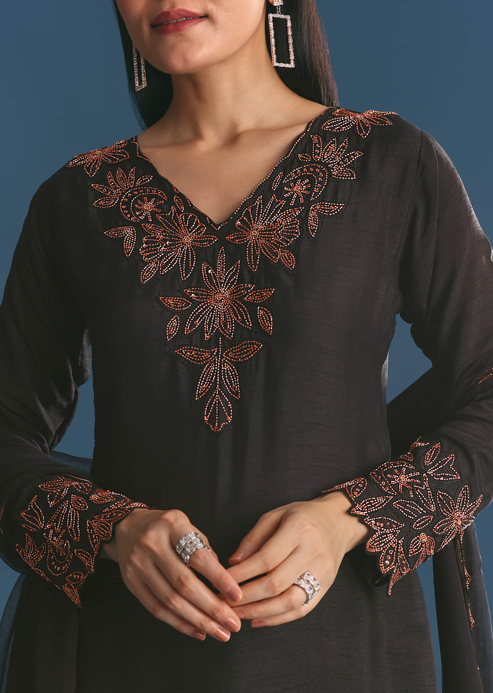 black-silk-kurta-palazzo-set-with-cut-dana-work-sg318377-2_2f36b37c-6c5a-418e-9269-b90650808dda.jpg