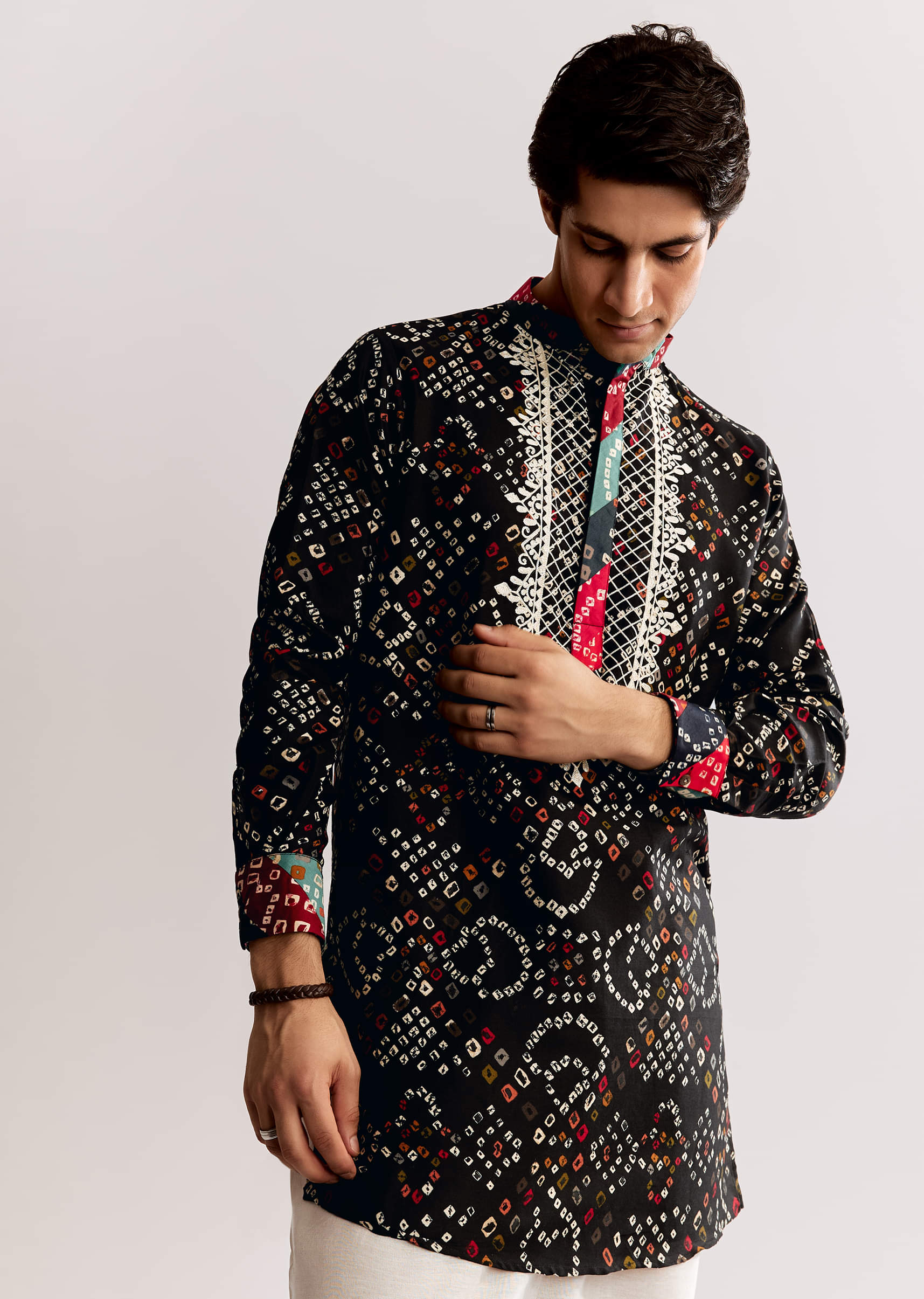black-silk-kurta-set-with-bandhani-print-sg318071-1_57e3f5af-b754-4532-b2dd-b58a7dd67352.jpg