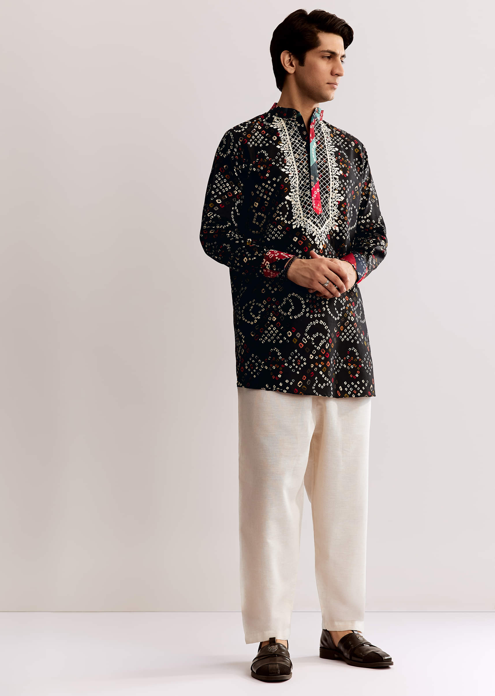 black-silk-kurta-set-with-bandhani-print-sg318071-4_4e2d3cbe-ff62-46fb-9a83-9d405738c2cd.jpg