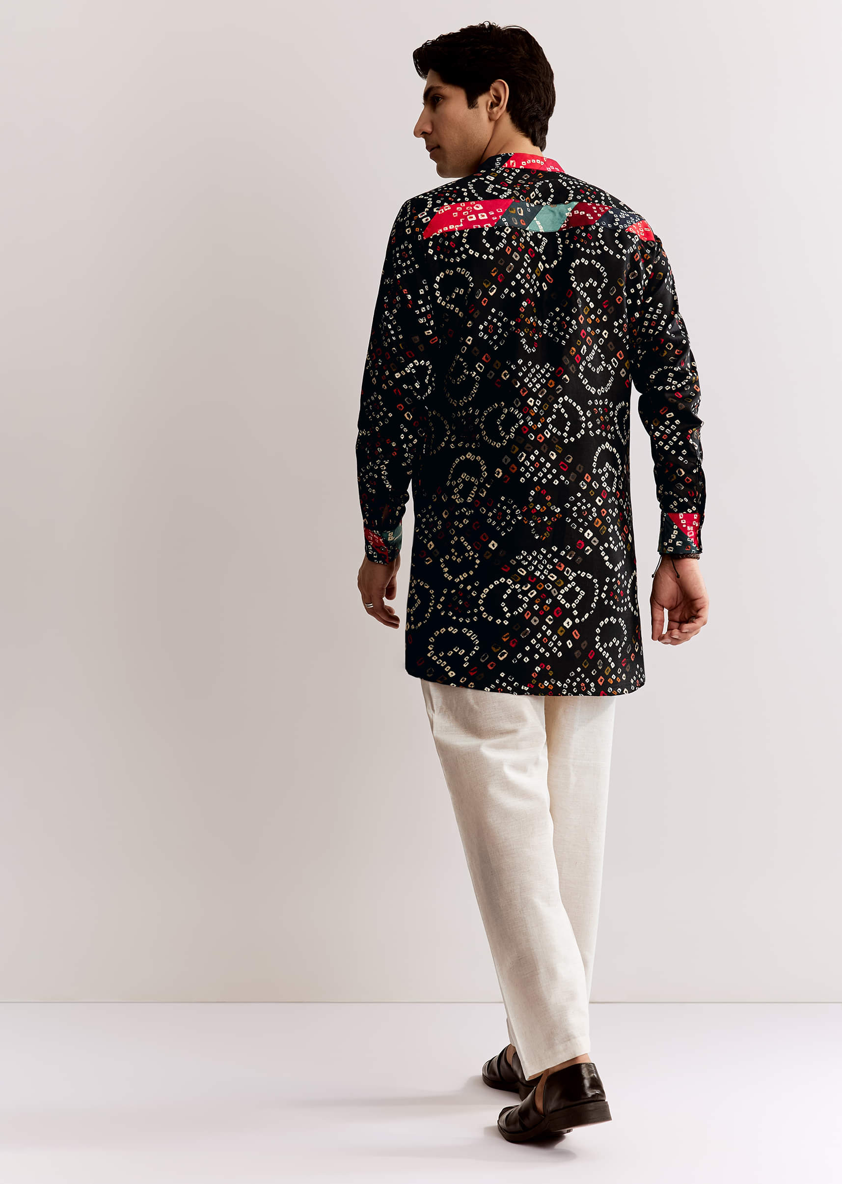 black-silk-kurta-set-with-bandhani-print-sg318071-5_2e401751-6c80-4b74-b28a-b932906bca5e.jpg