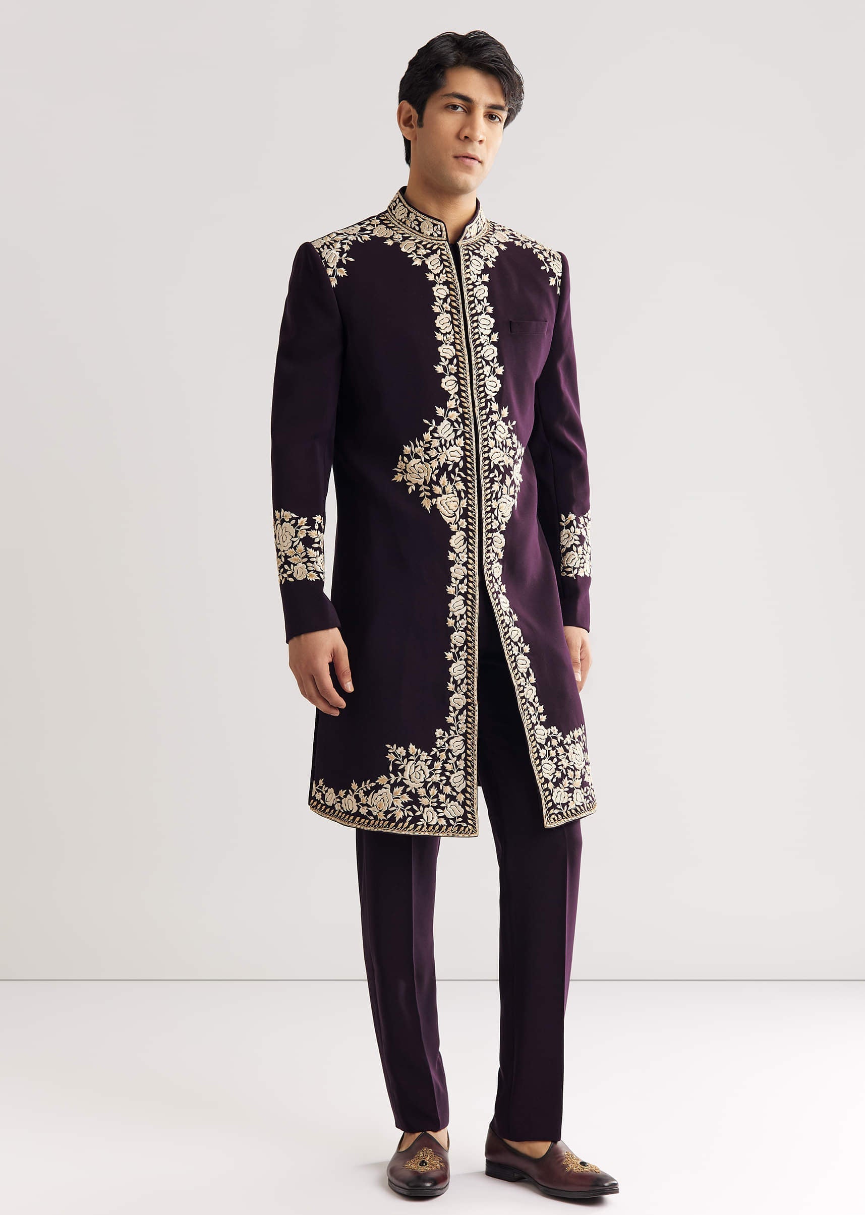 black-suiting-indo-western-with-floral-thread-embroidery-sg310695-2_1_aeff7f19-329b-495b-9019-6493c750cf87.jpg