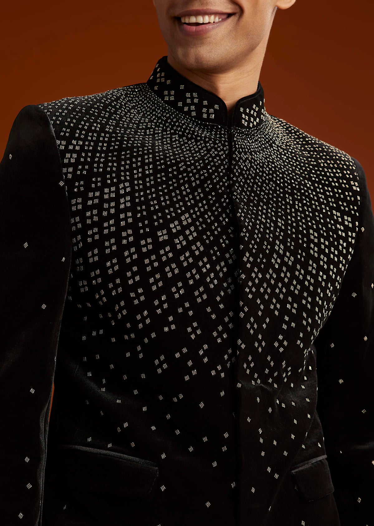 black-velvet-jodhpuri-suit-for-men-with-beads-work-sg344066-2.jpg
