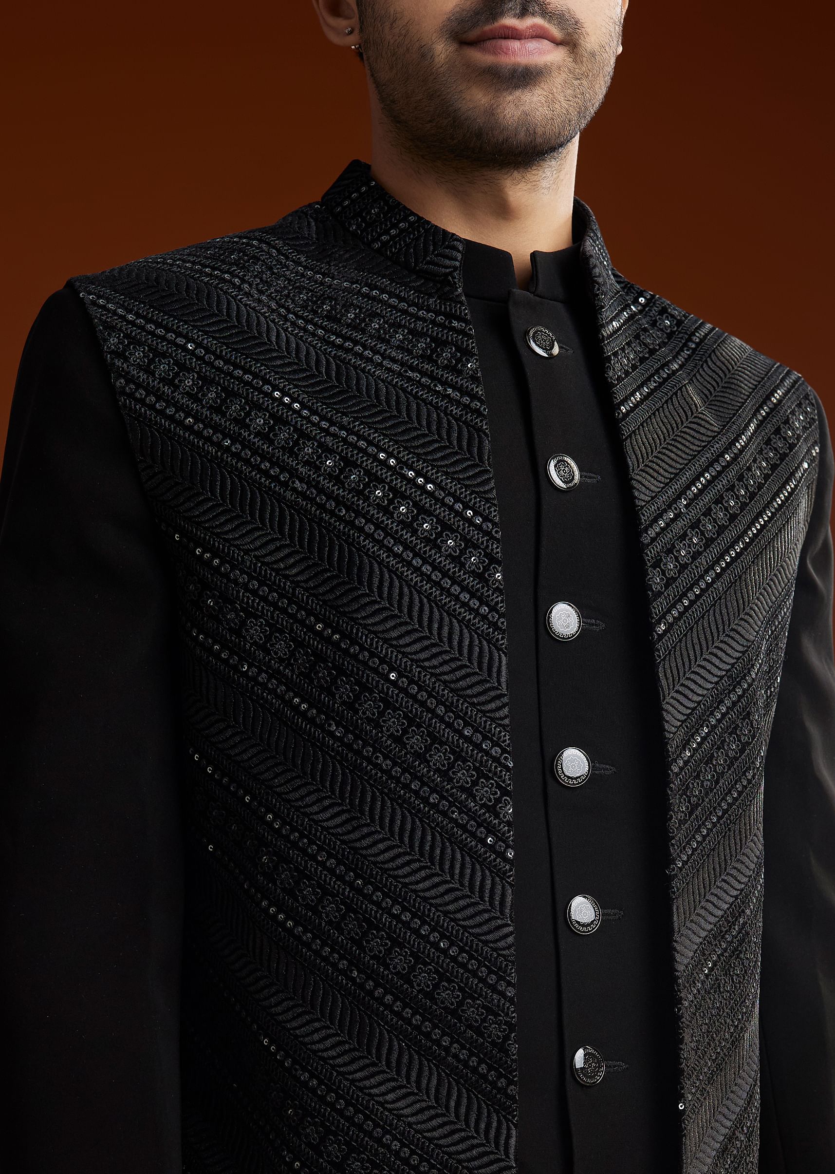 black-velvet-open-indo-jacket-set-with-embroidery-sg304686-1_ef654360-c83d-41e6-80b8-3ed7470467f6.jpg
