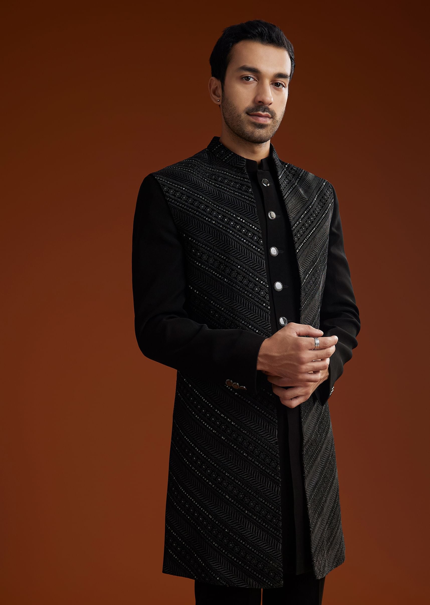 black-velvet-open-indo-jacket-set-with-embroidery-sg304686-3_a6ca0fe2-7fae-4aea-85b2-aa478c0948c0.jpg