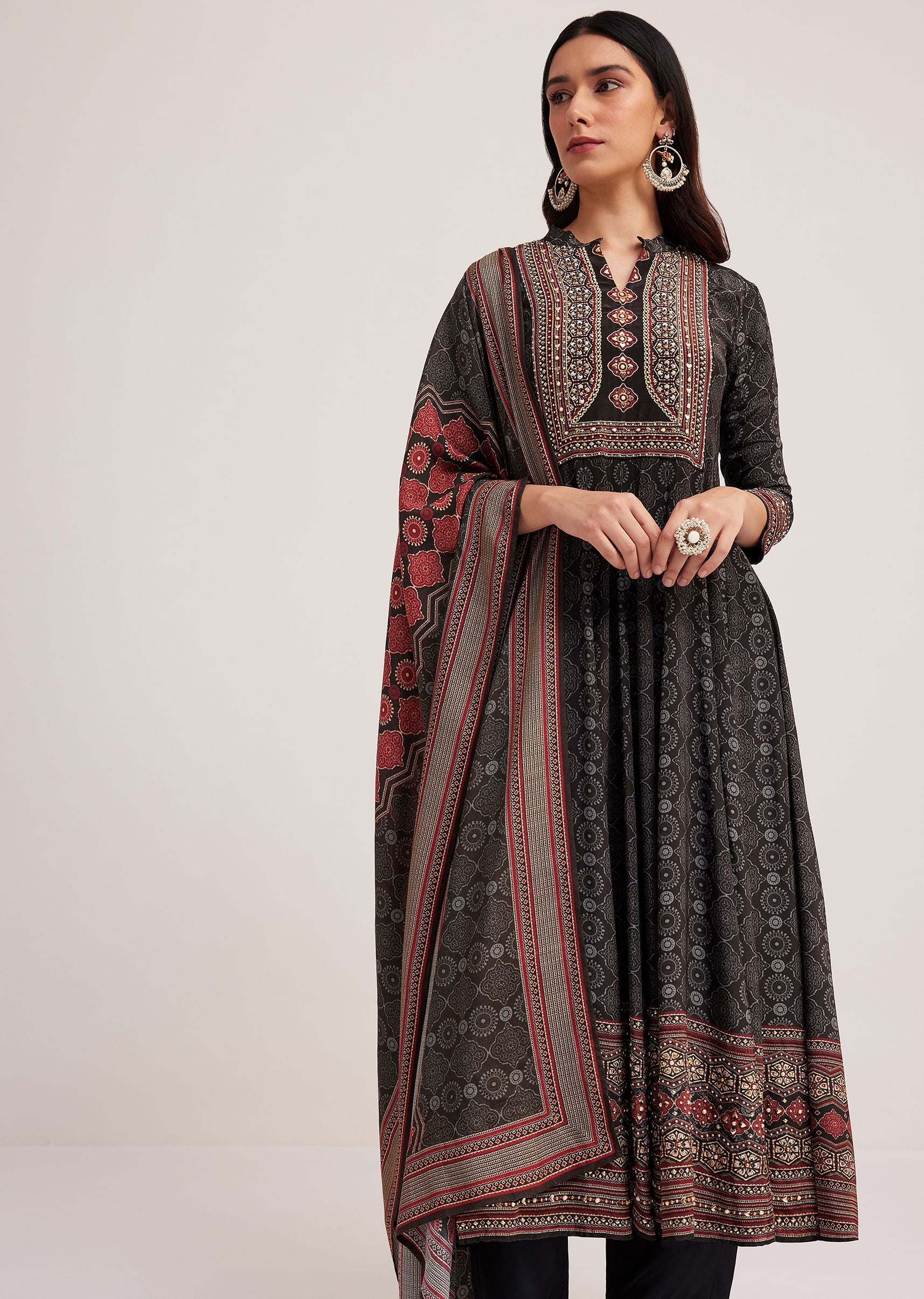 black_ajrakh_printed_anarkali_set_with_dupatta-sg292153_5_52b410da-a837-46c3-84e5-30efe3a3f47b.jpg