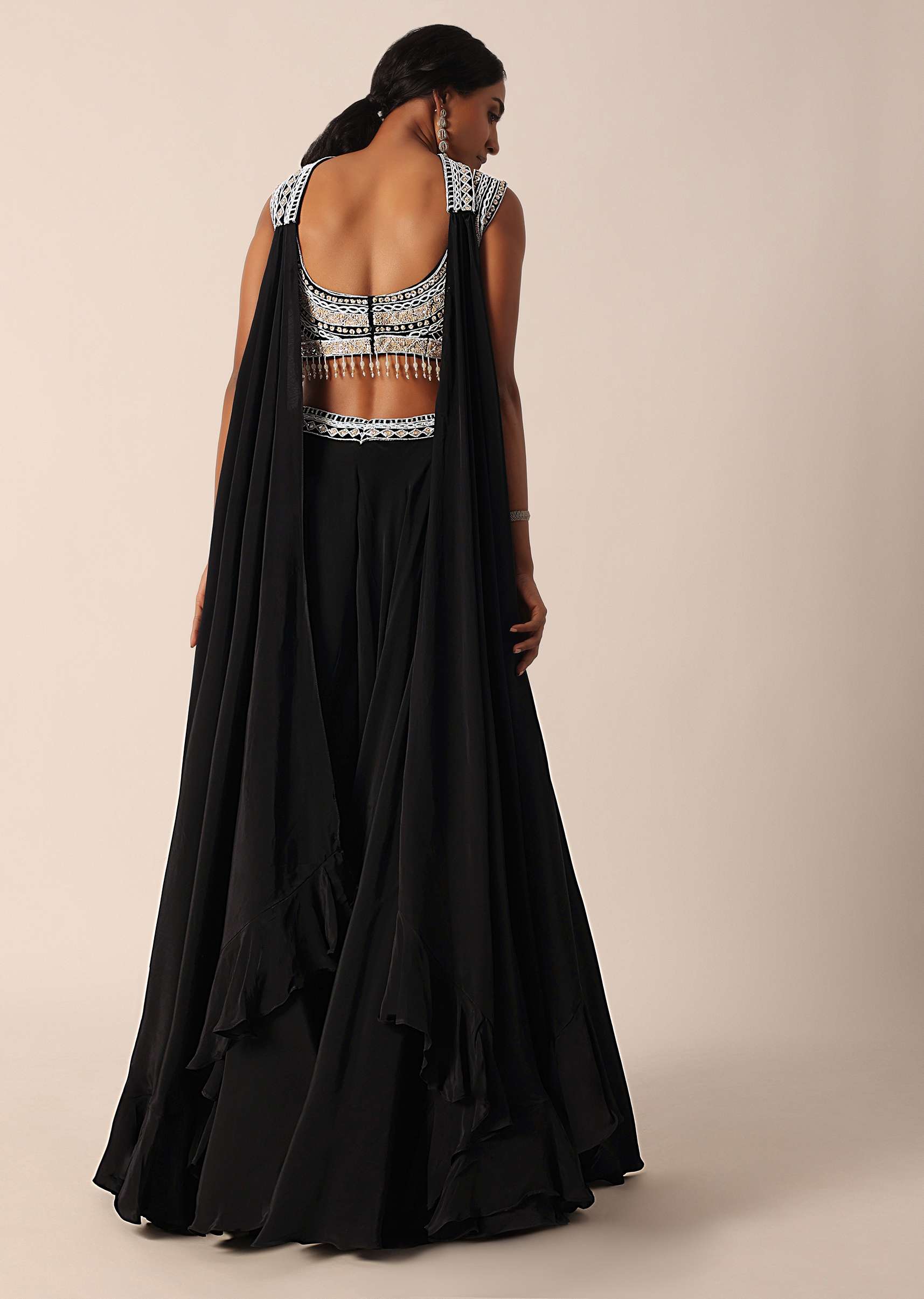 black_bead_embellished_blouse-sg195062_3_2235614a-d088-47a3-ade0-3b0c5c9de6c4.jpg