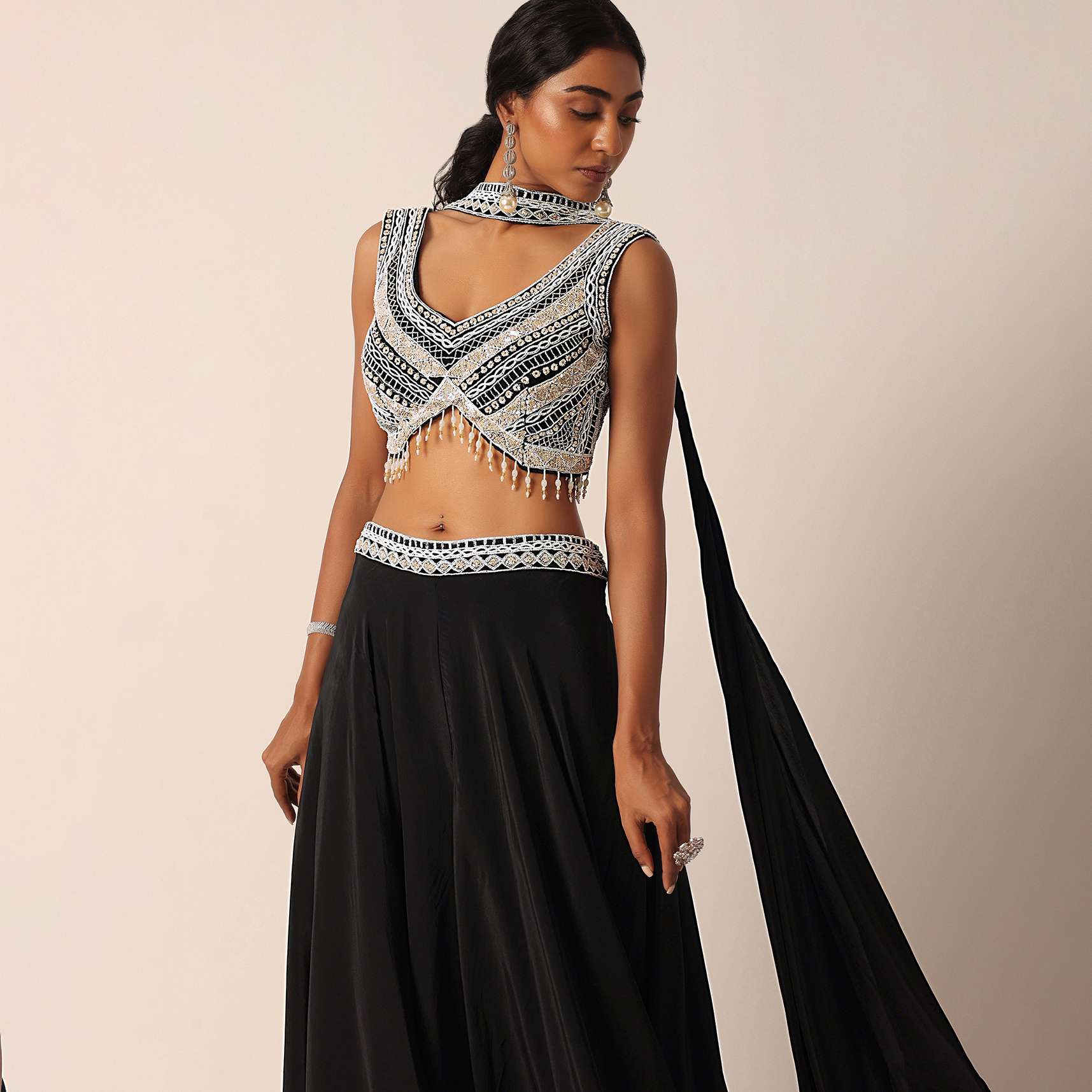 black_bead_embellished_blouse-sg195062_6_d50d71a7-4951-46e3-be7d-b3473c026a80.jpg