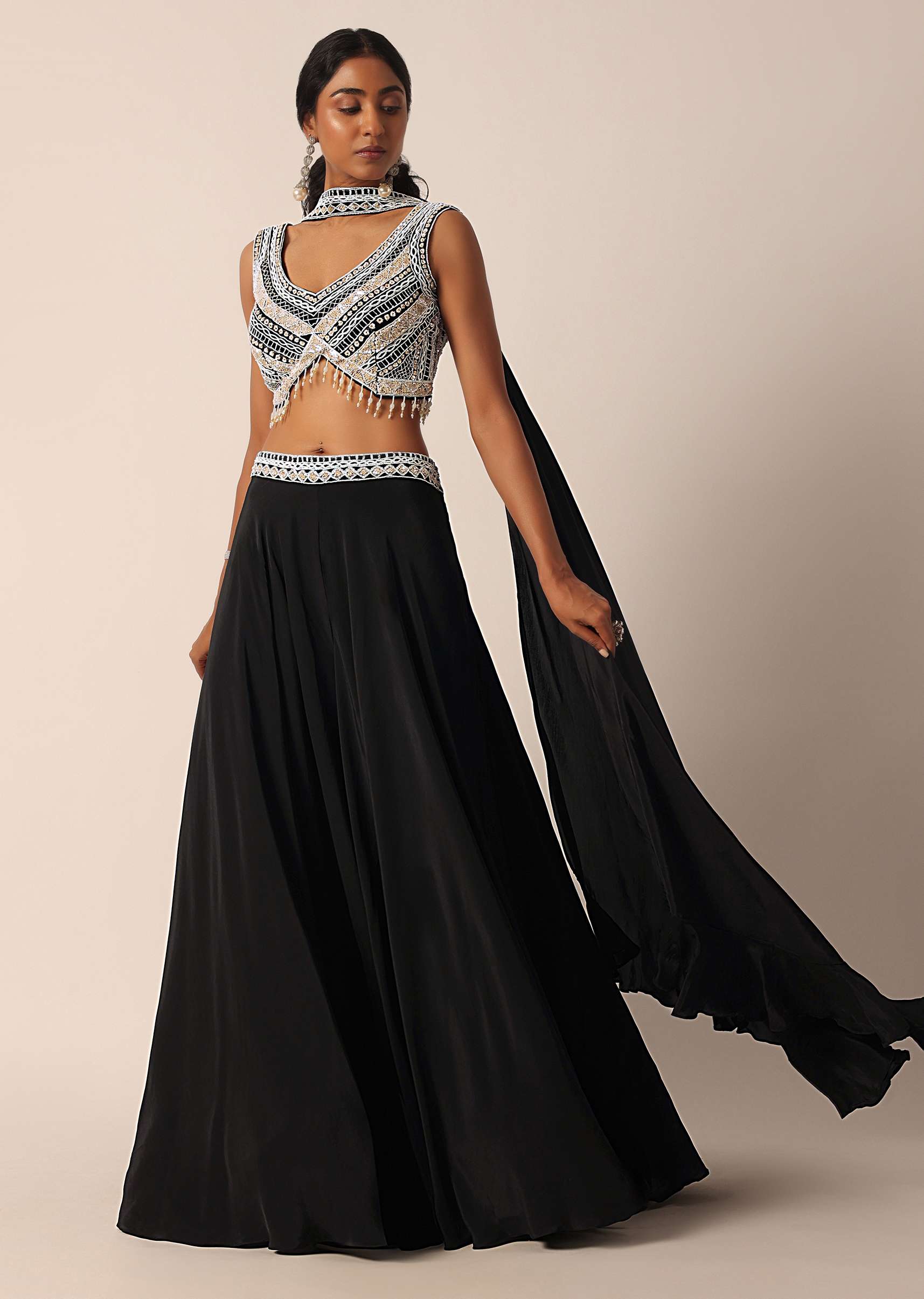 black_bead_embellished_blouse-sg195062_7_092fe665-d950-4e77-a481-e8416f90514c.jpg