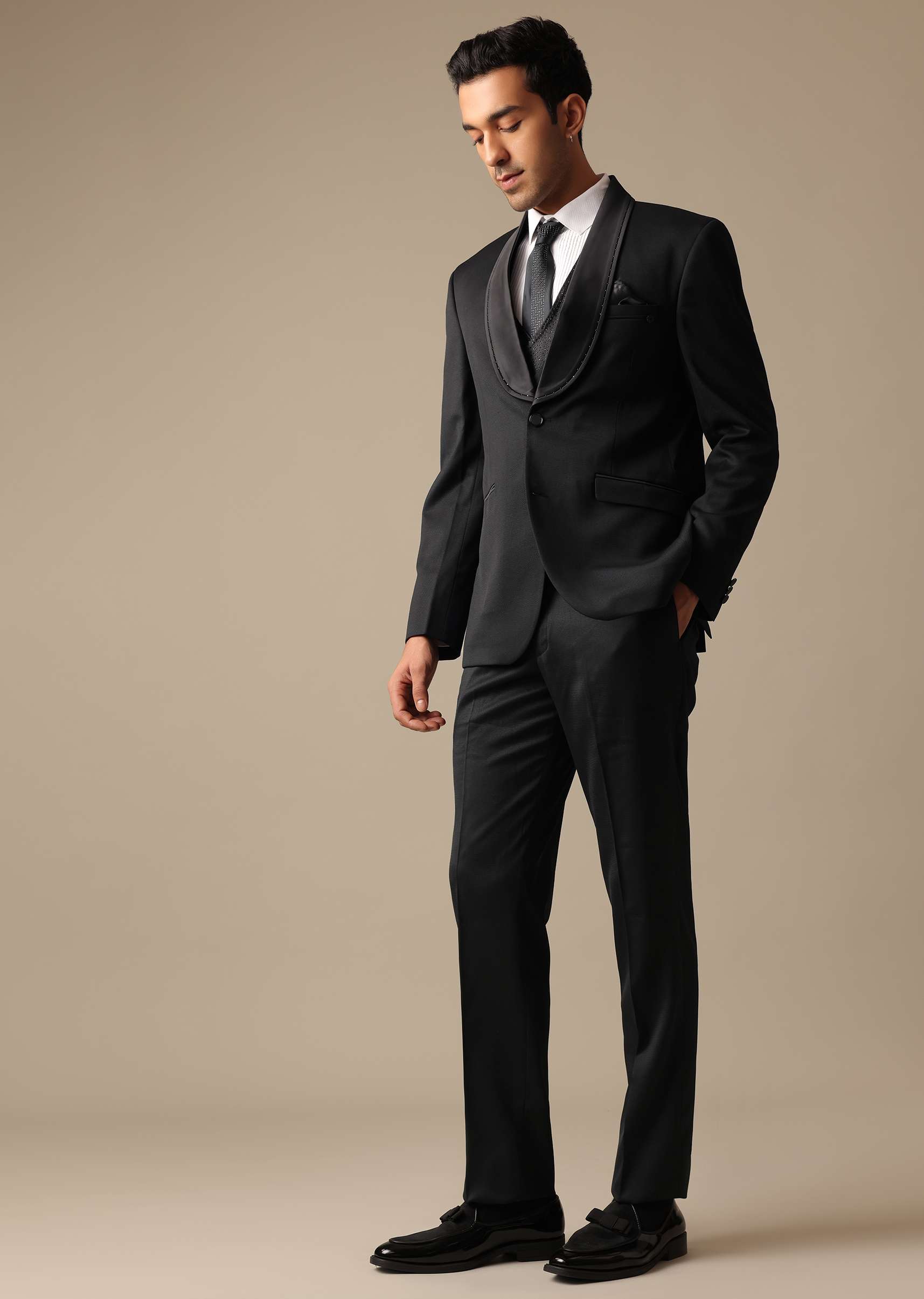 black_blazer_and_pant_set-sg171542_6_99cd621d-3cbc-4e5e-84de-242c54e2b28e.jpg