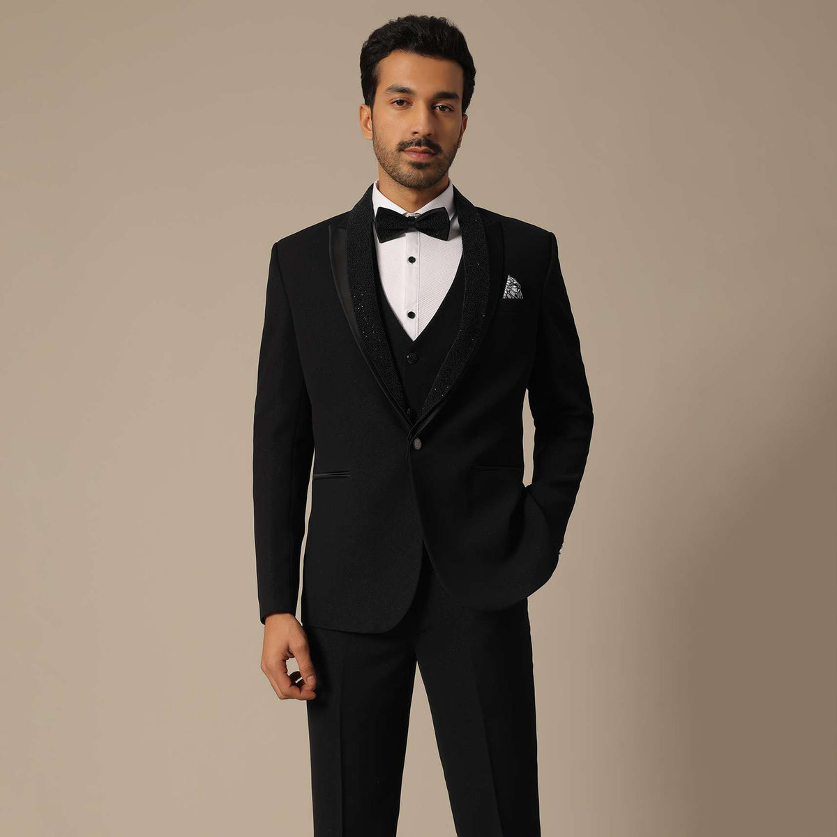 black_blazer_set_with-sg199950_14_8670986d-e3e9-4463-9f8e-375ef85f5864.jpg